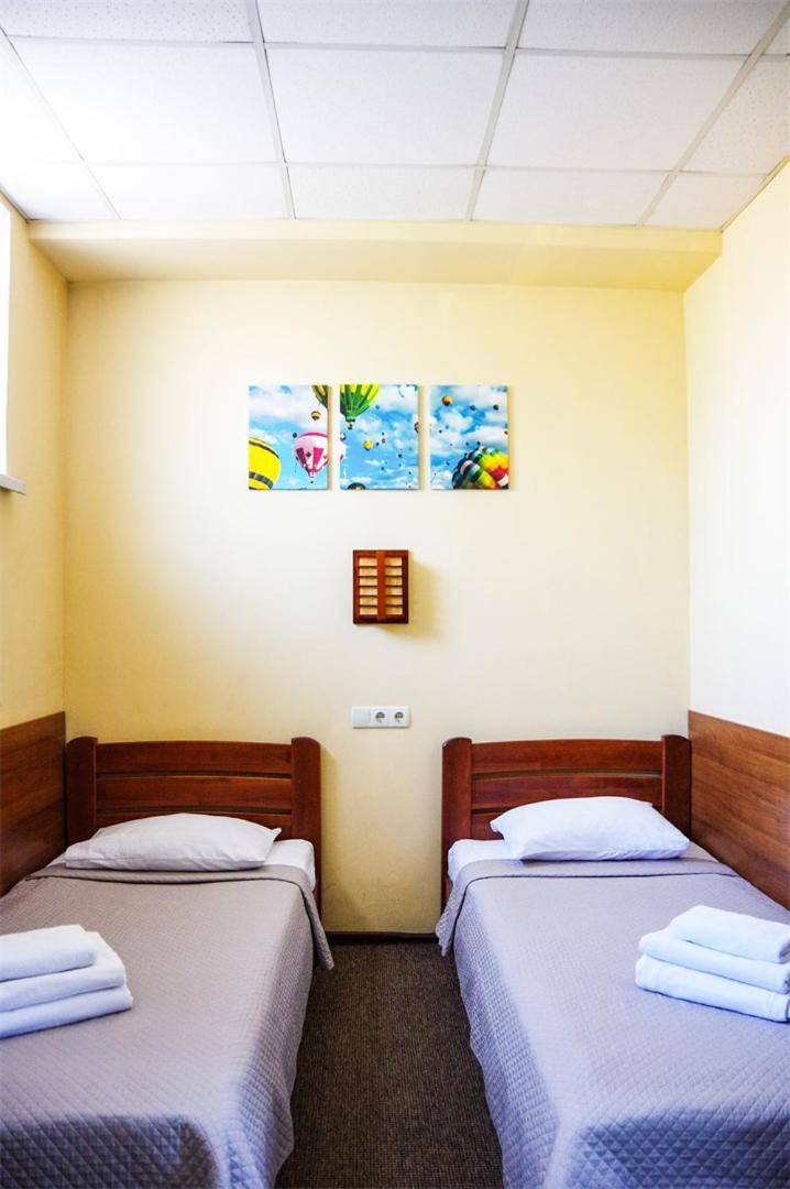 Twin Room with Shared Toilet photo 3