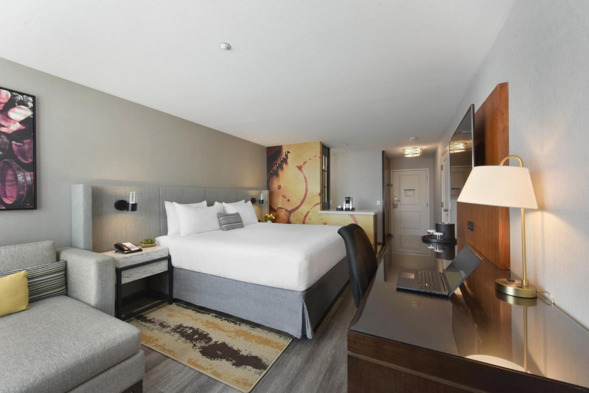 Standard Room - Photo 1