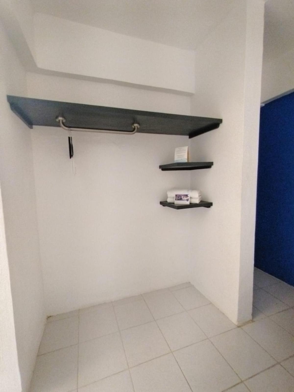 1 King Bed and 1 Sofa Bed, Mobility Accessible Room, Non-Smoking photo 3