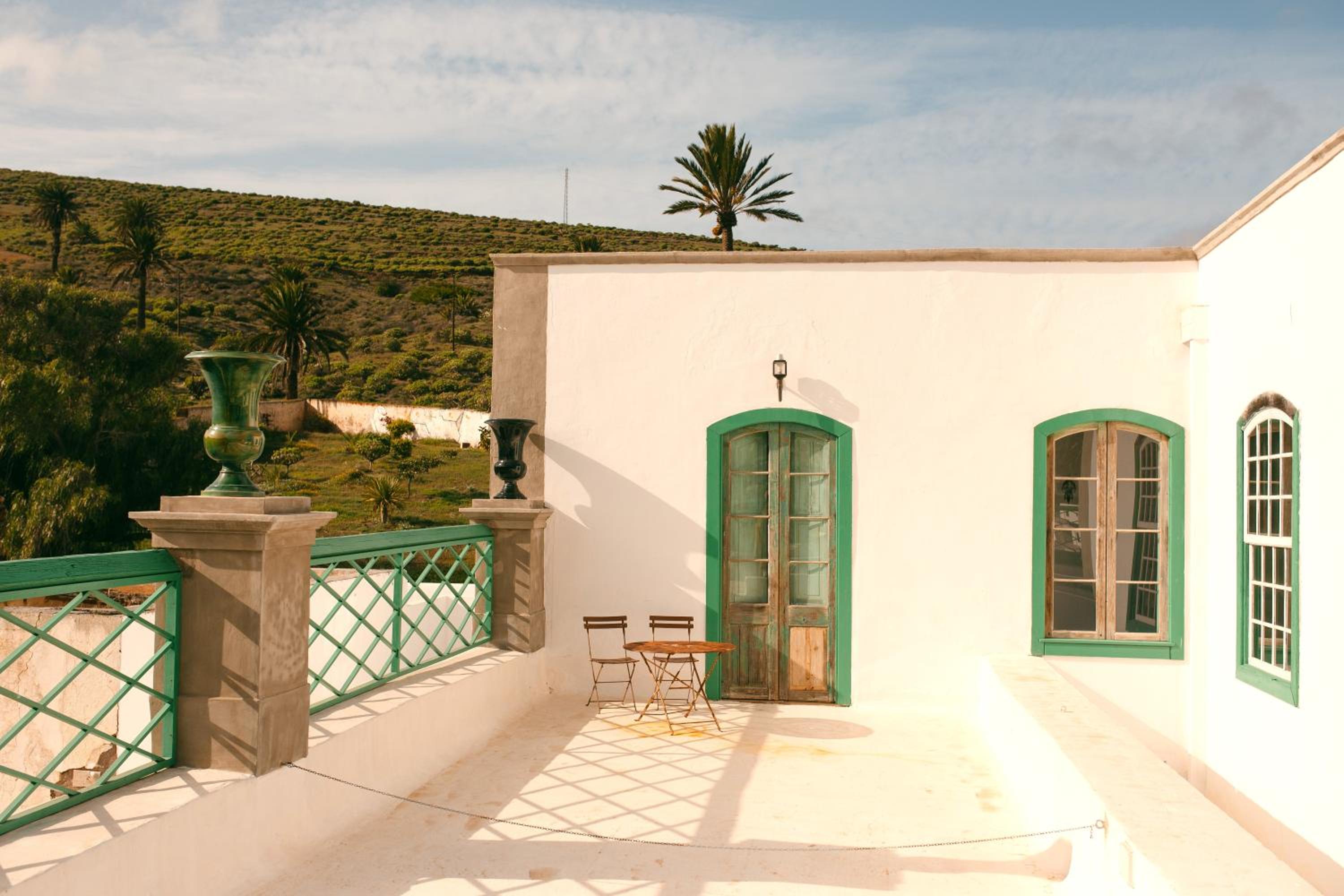 Double Room with Terrace thumbnail 5