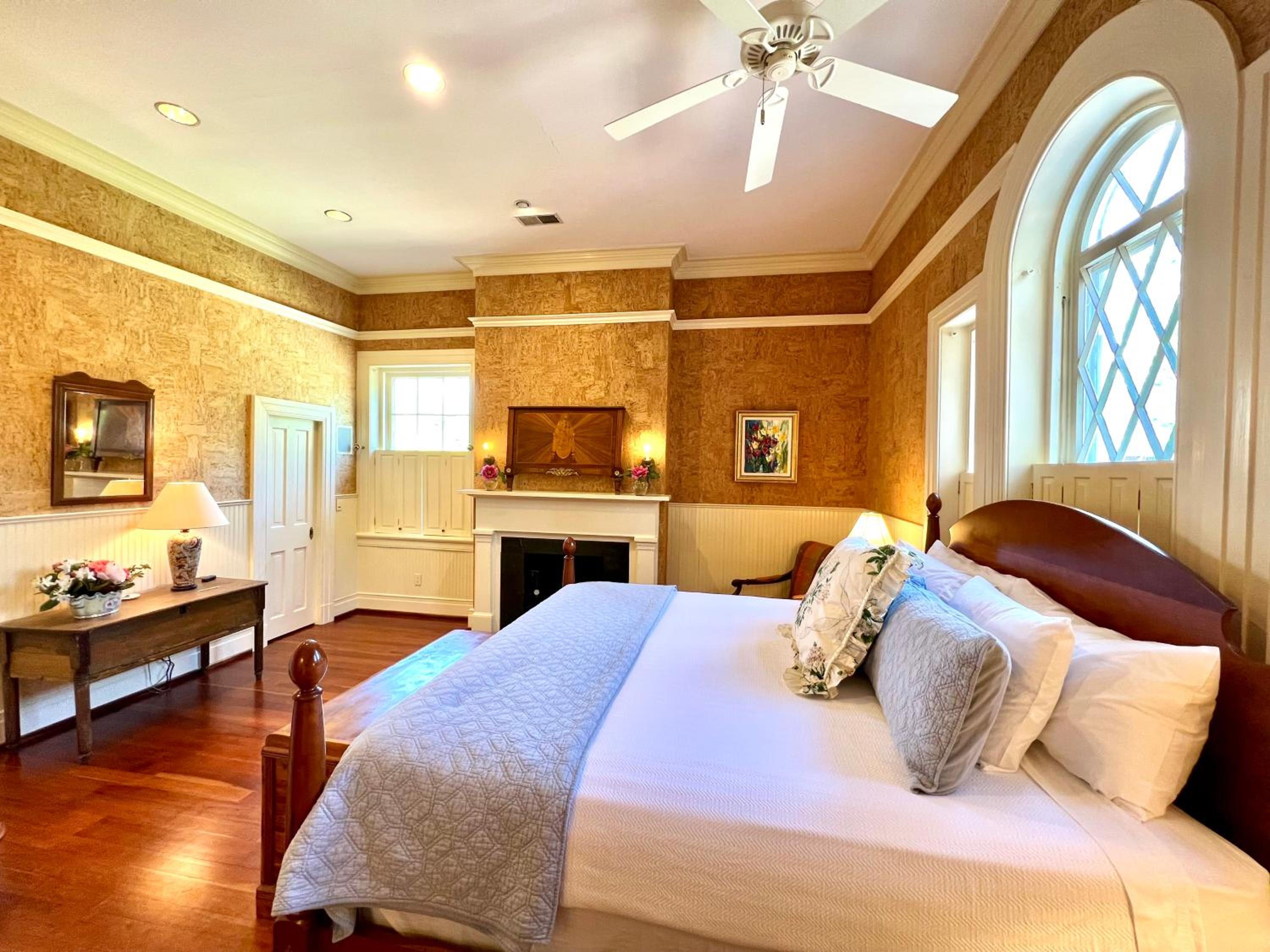 Superior King Suite