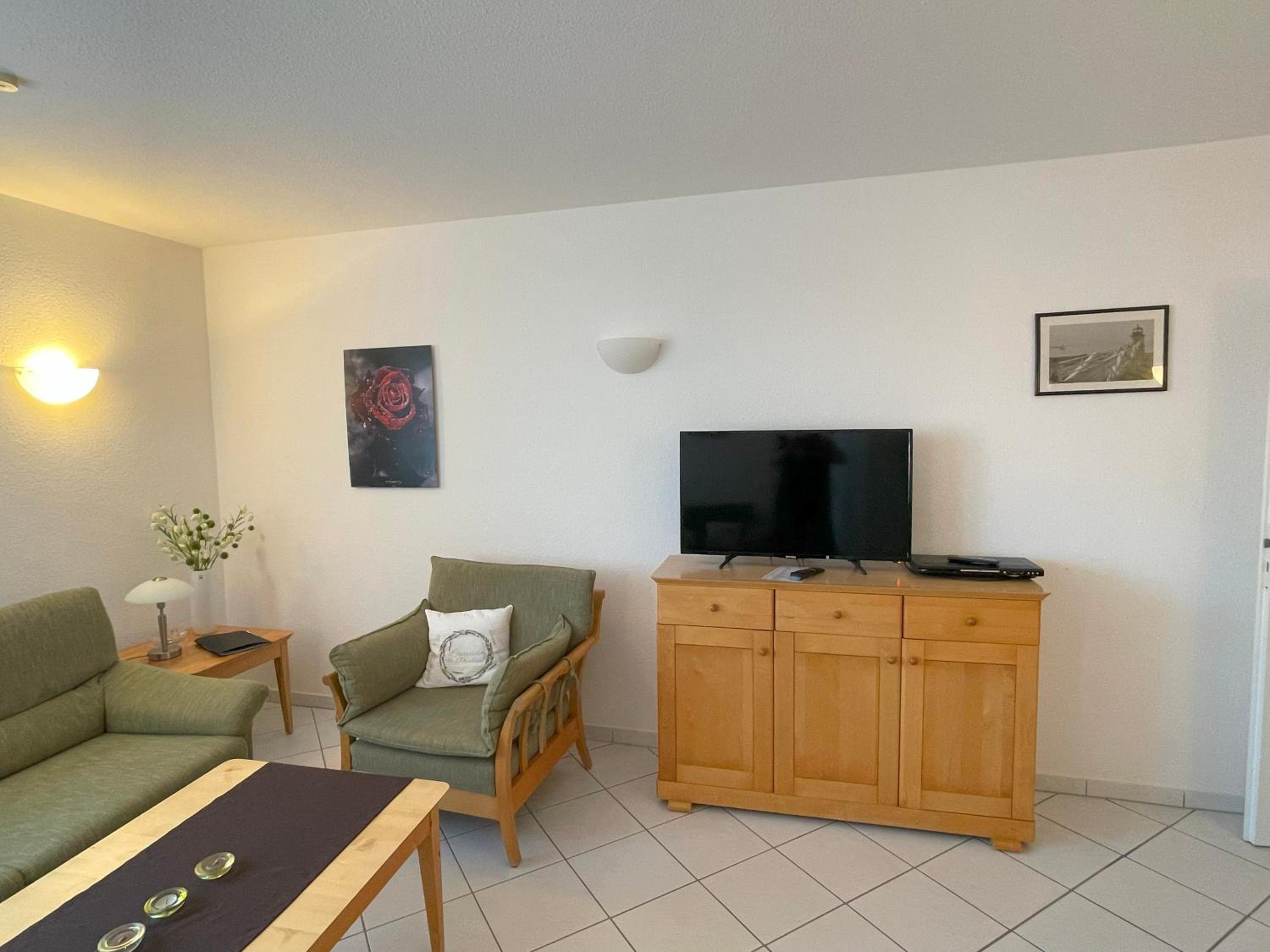 One-Bedroom Apartment photo 2