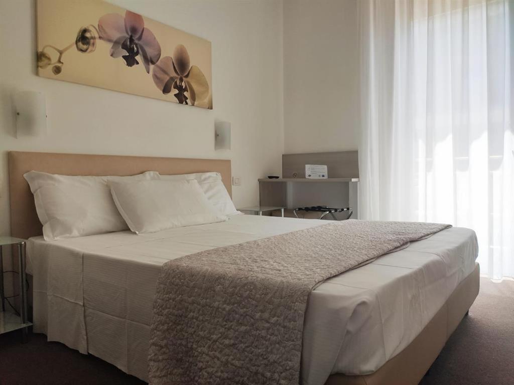 Small Double or Twin Room