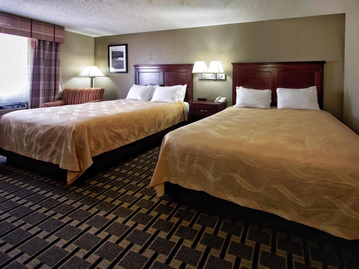 Queen Room with Two Queen Beds - Accessible/Non-Smoking  - Photo 1
