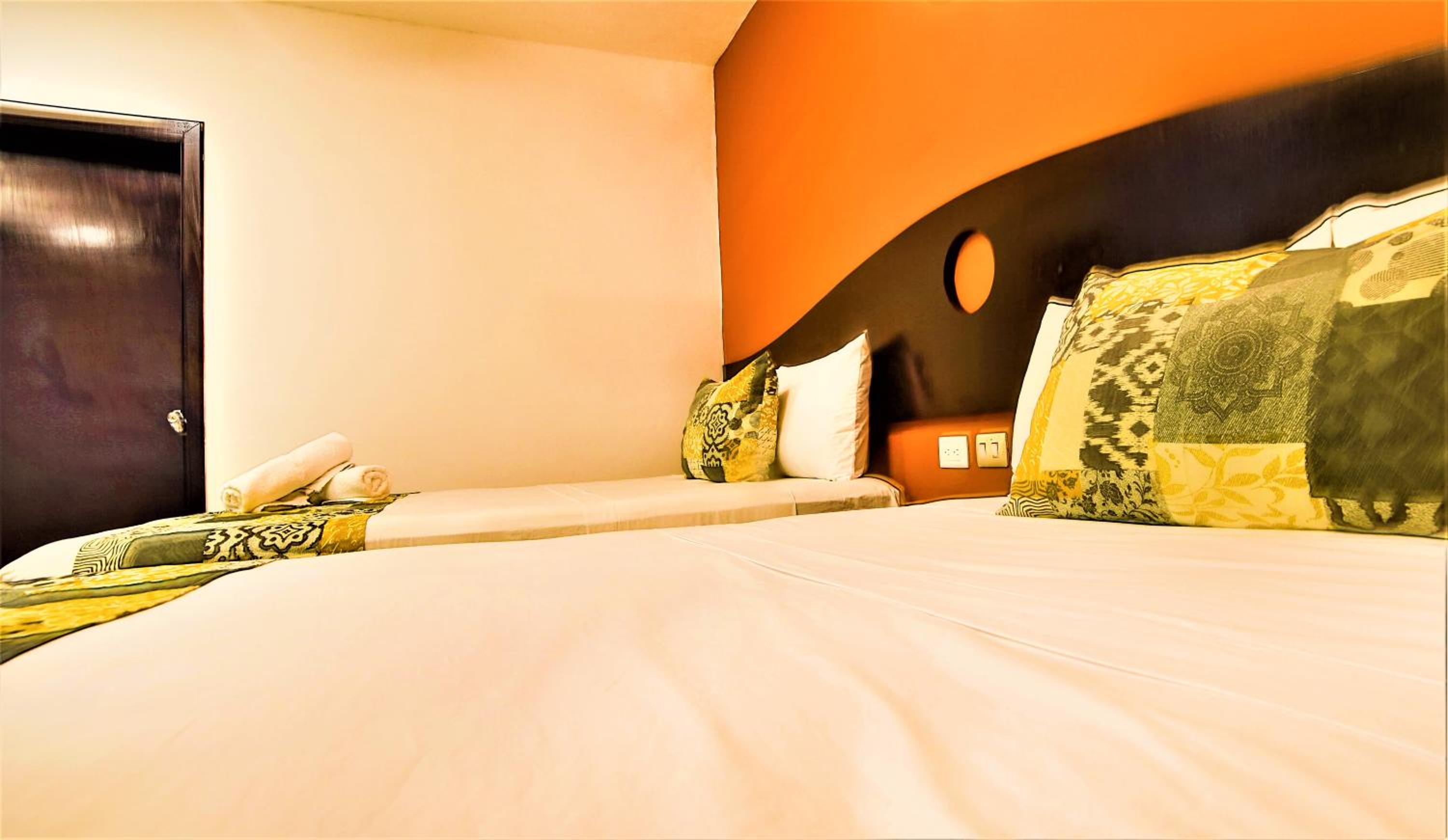Standard Double Room with Two Double Beds - Photo 4