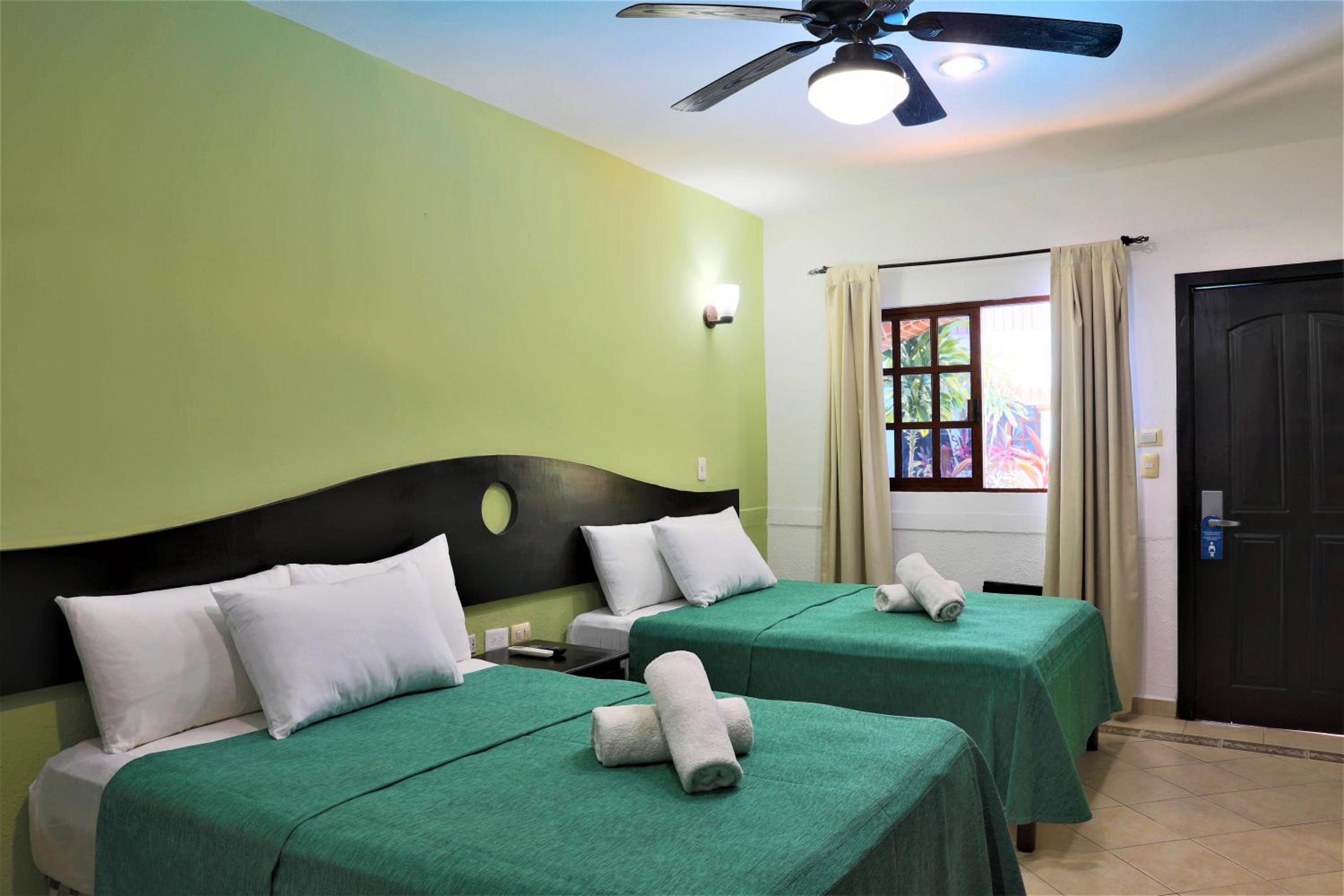 Standard Double Room with Two Double Beds - Photo 7