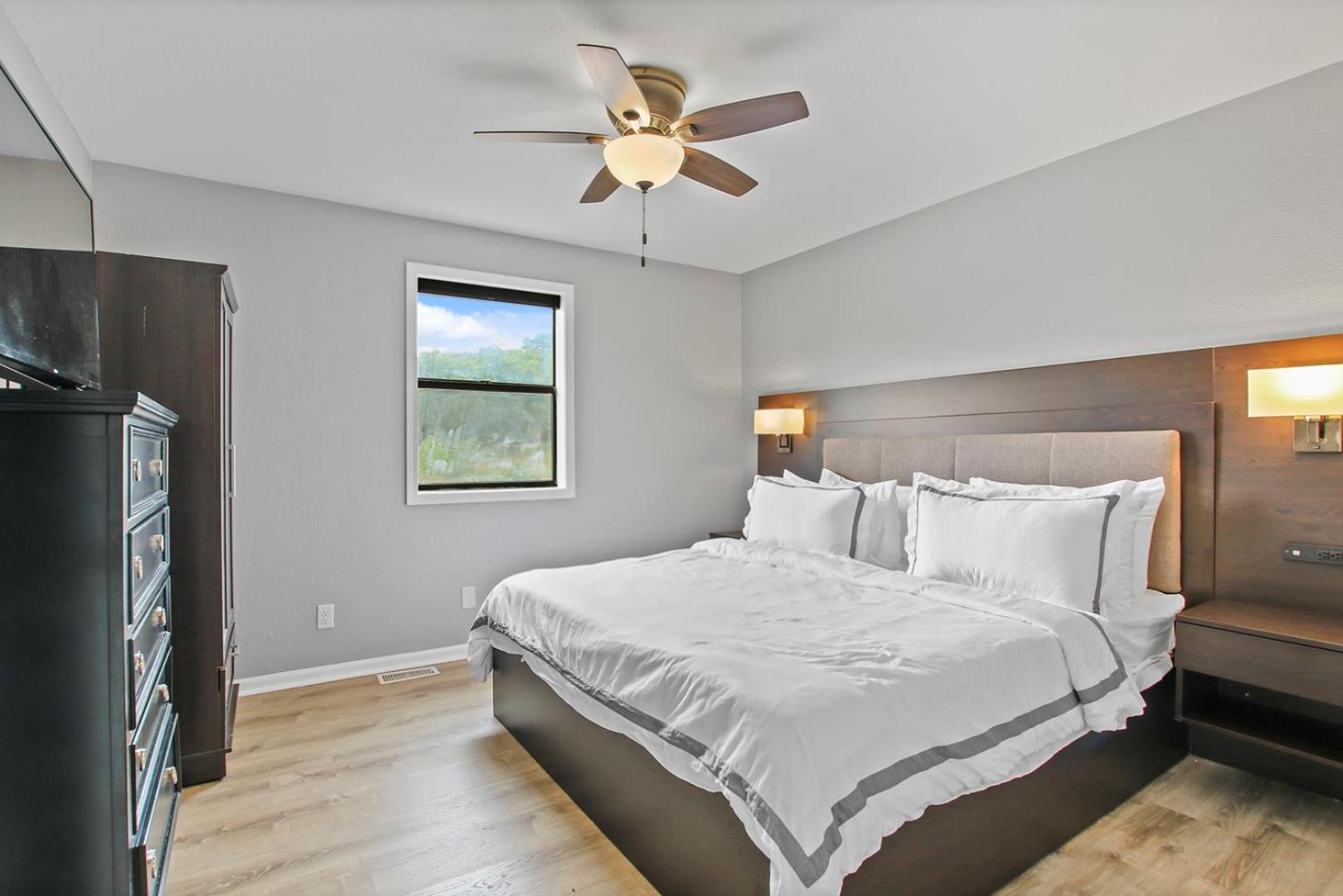Beach House 2 Bedroom Deluxe Suite - Photo 3