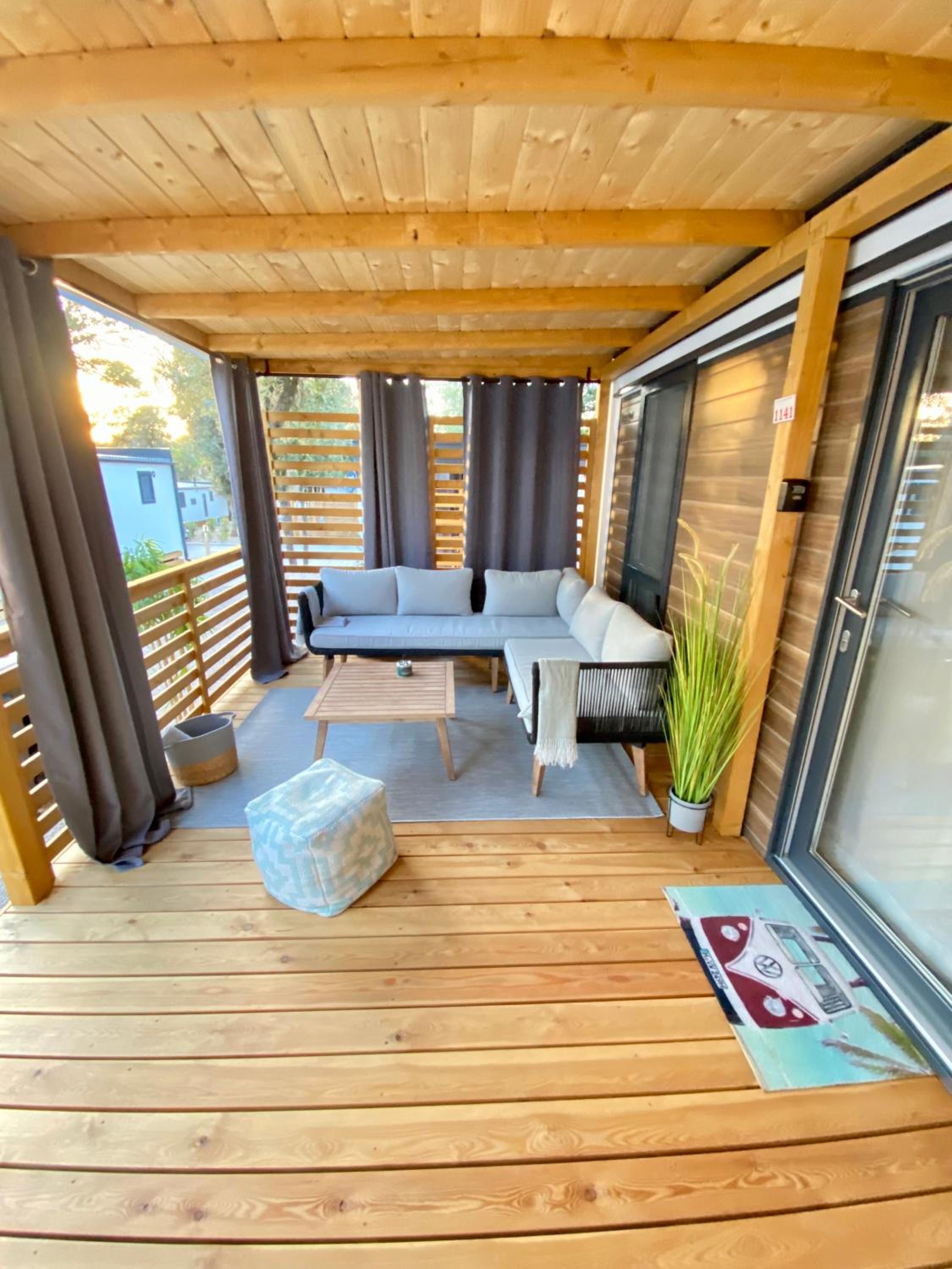 Mobile Home photo 2