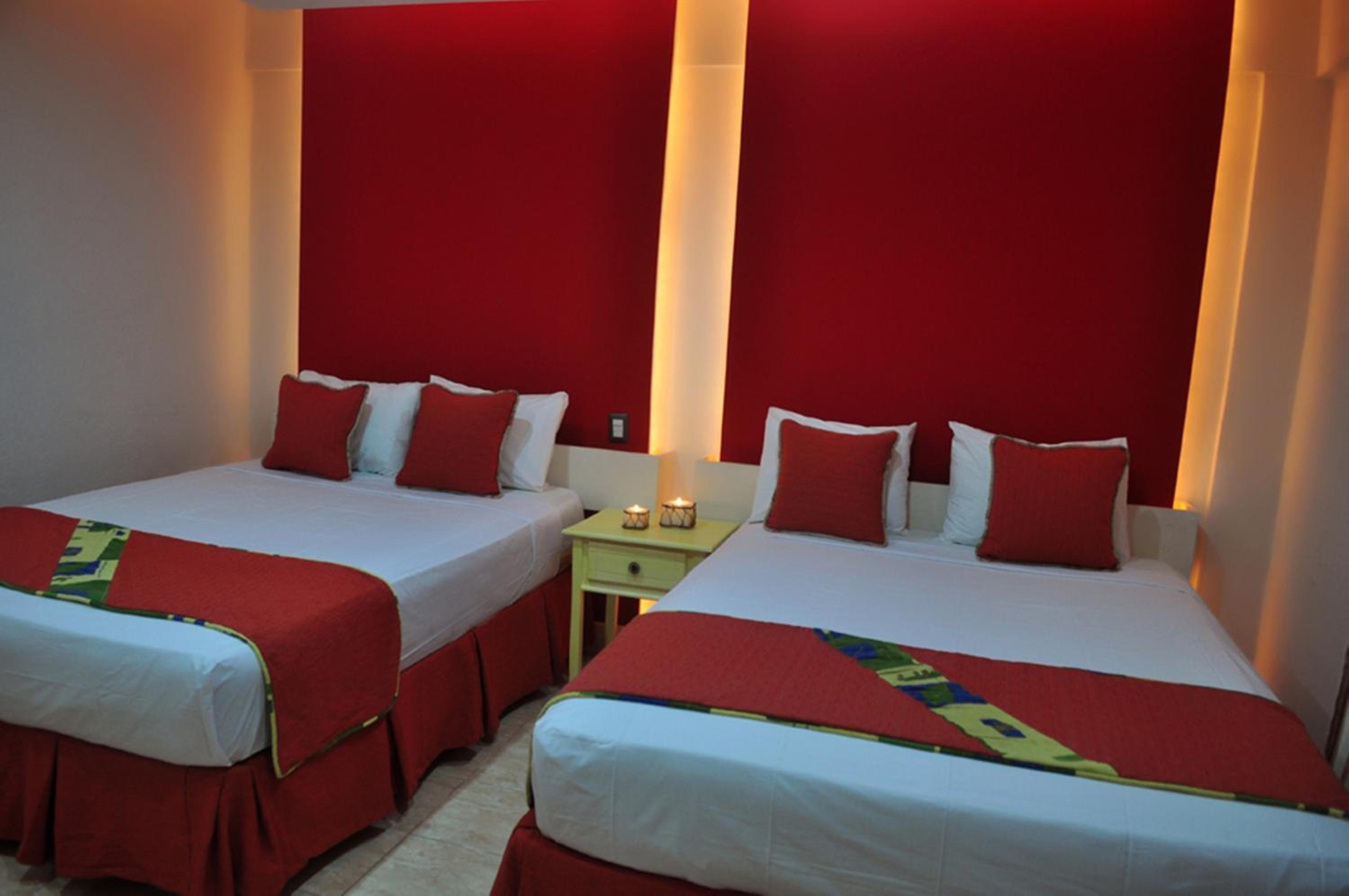 Queen Room with Two Queen Beds - Free WiFi
