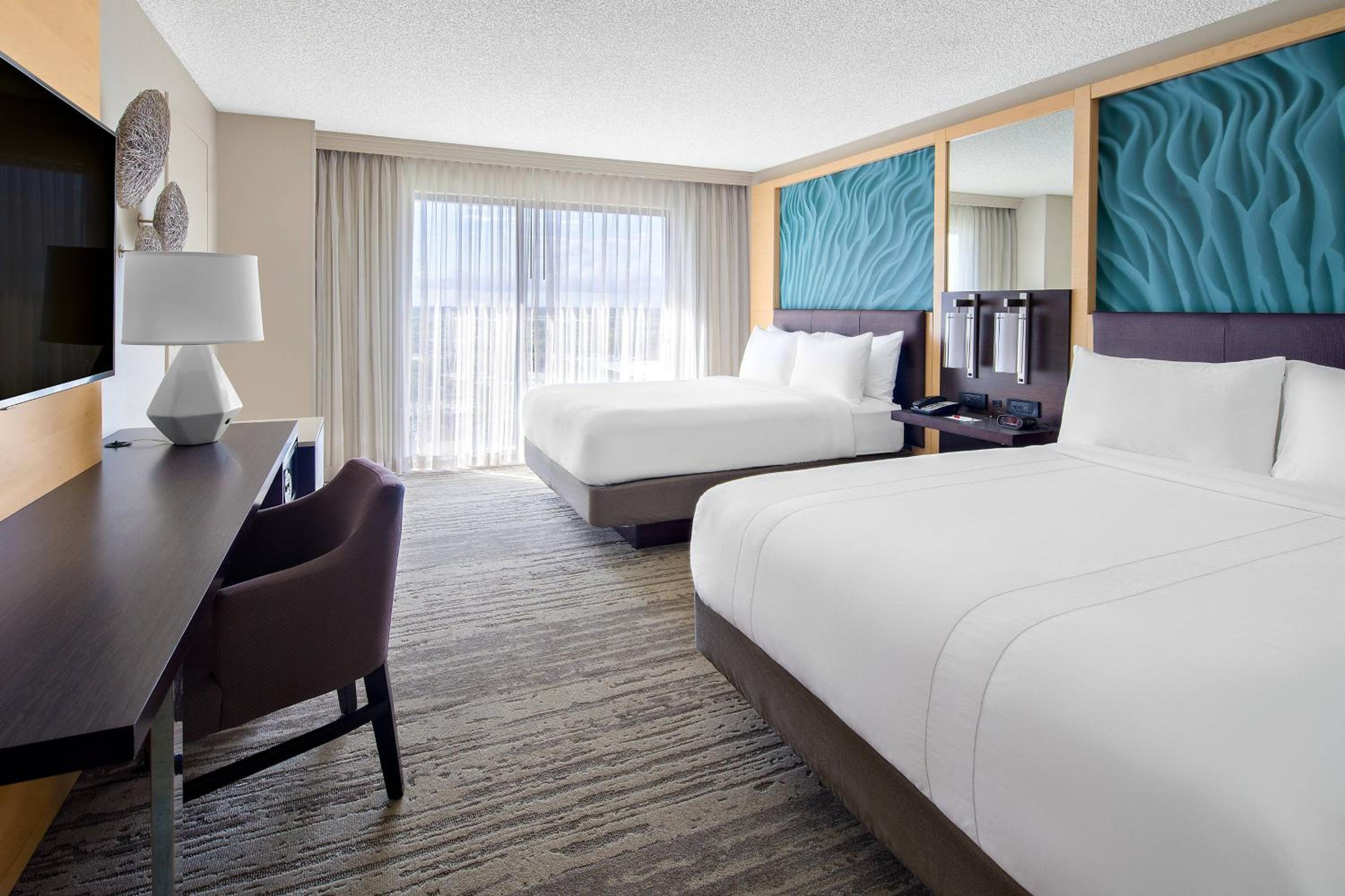 Guest Room with Two Queen Beds - Photo 7