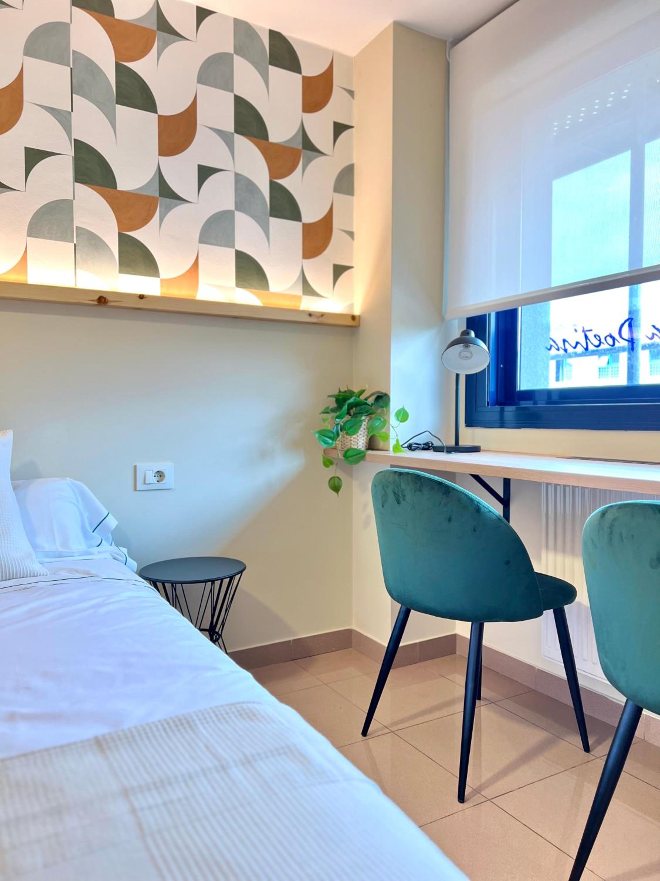Double Room - Photo 8