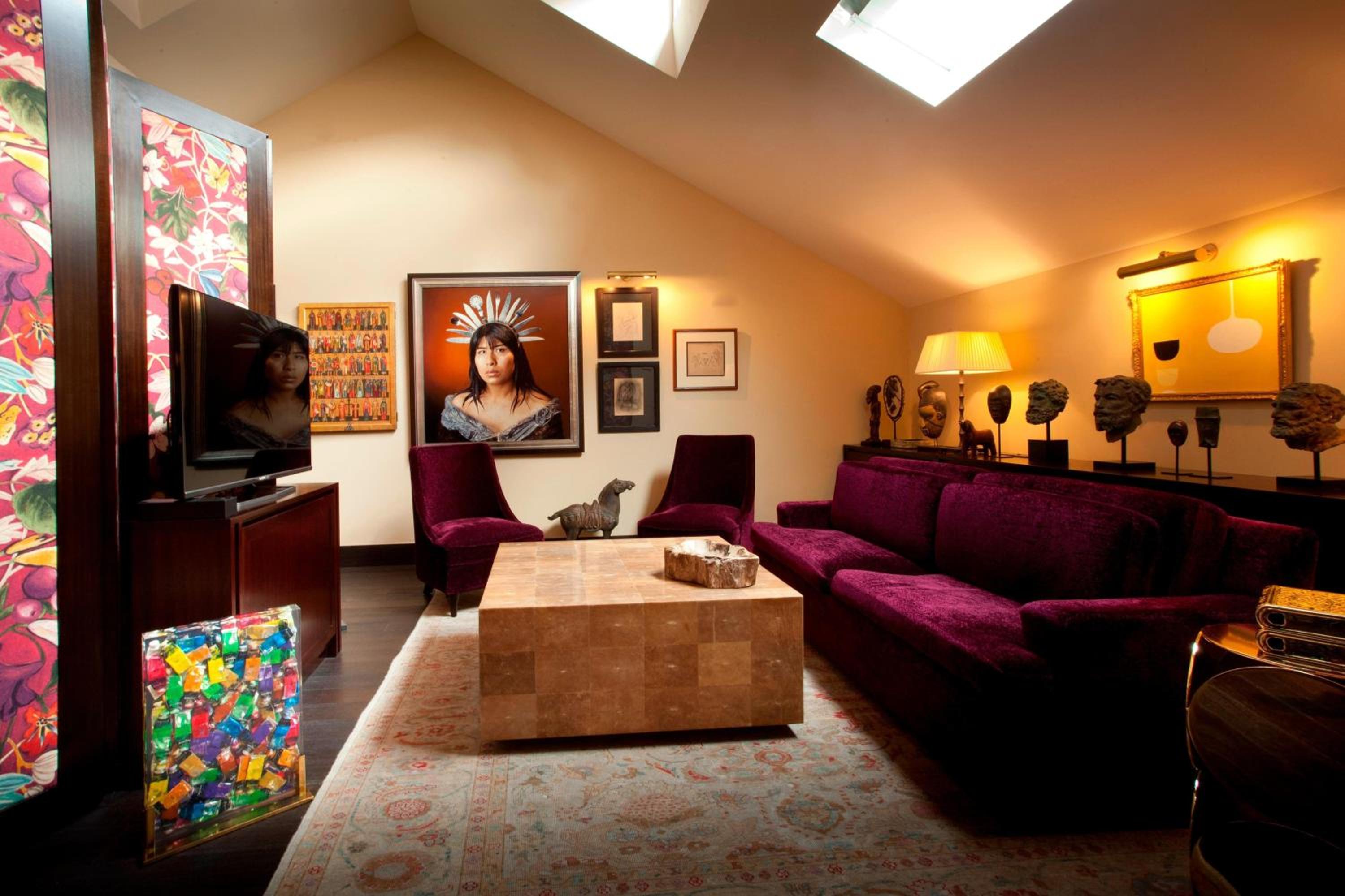 Vagabond Club Suite, 1 King & 1 Sofa Bed, Top Floor (Club Lounge Access with Complimentary Breakfast, Cocktails & Snacks) photo 3