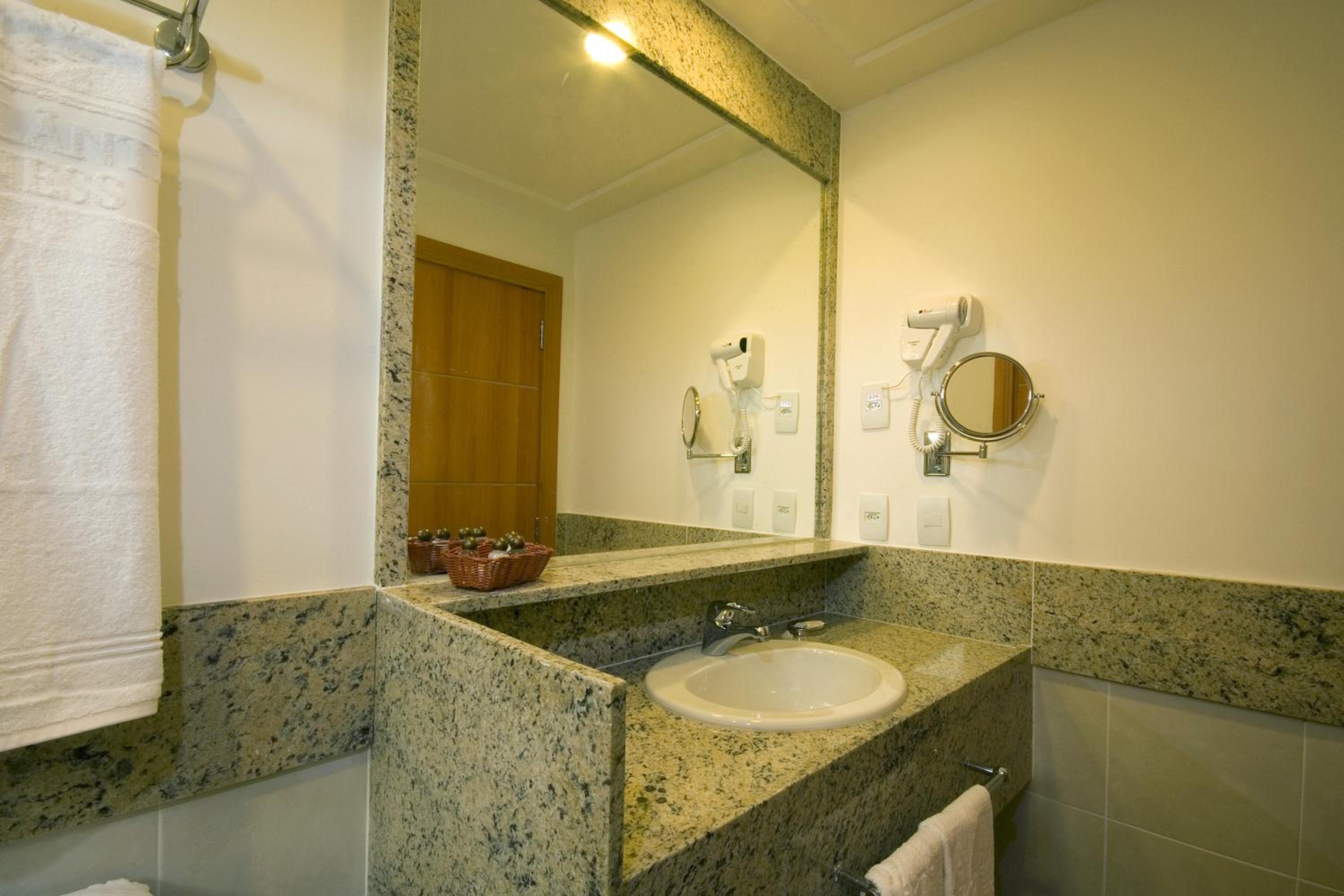 Standard Double Room - Photo 3
