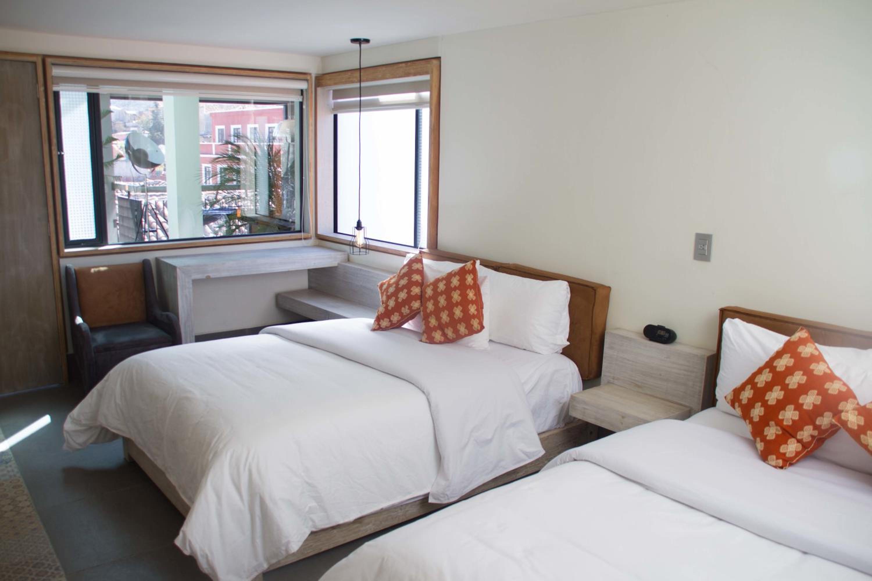Standard Doppelzimmer mit zwei Doppelbetten