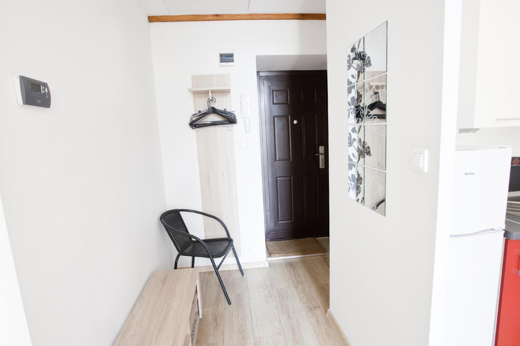 One-Bedroom Apartment photo 2