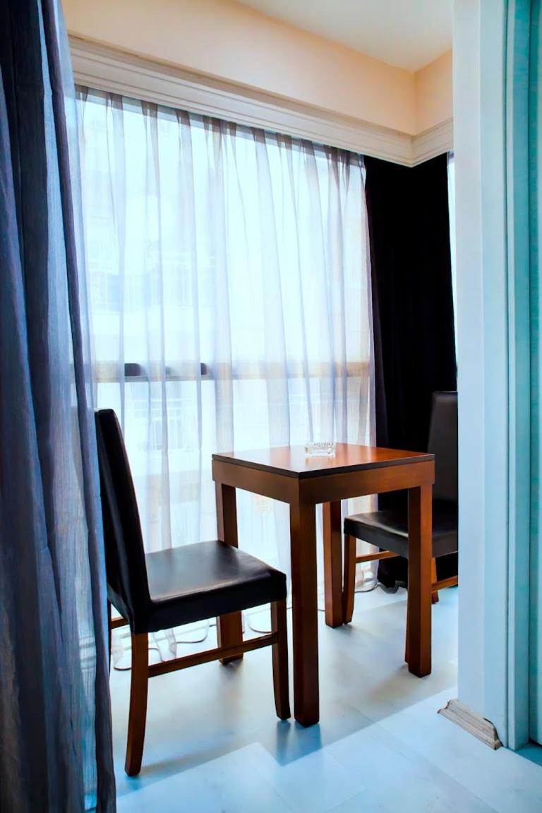 Suite - Photo 2