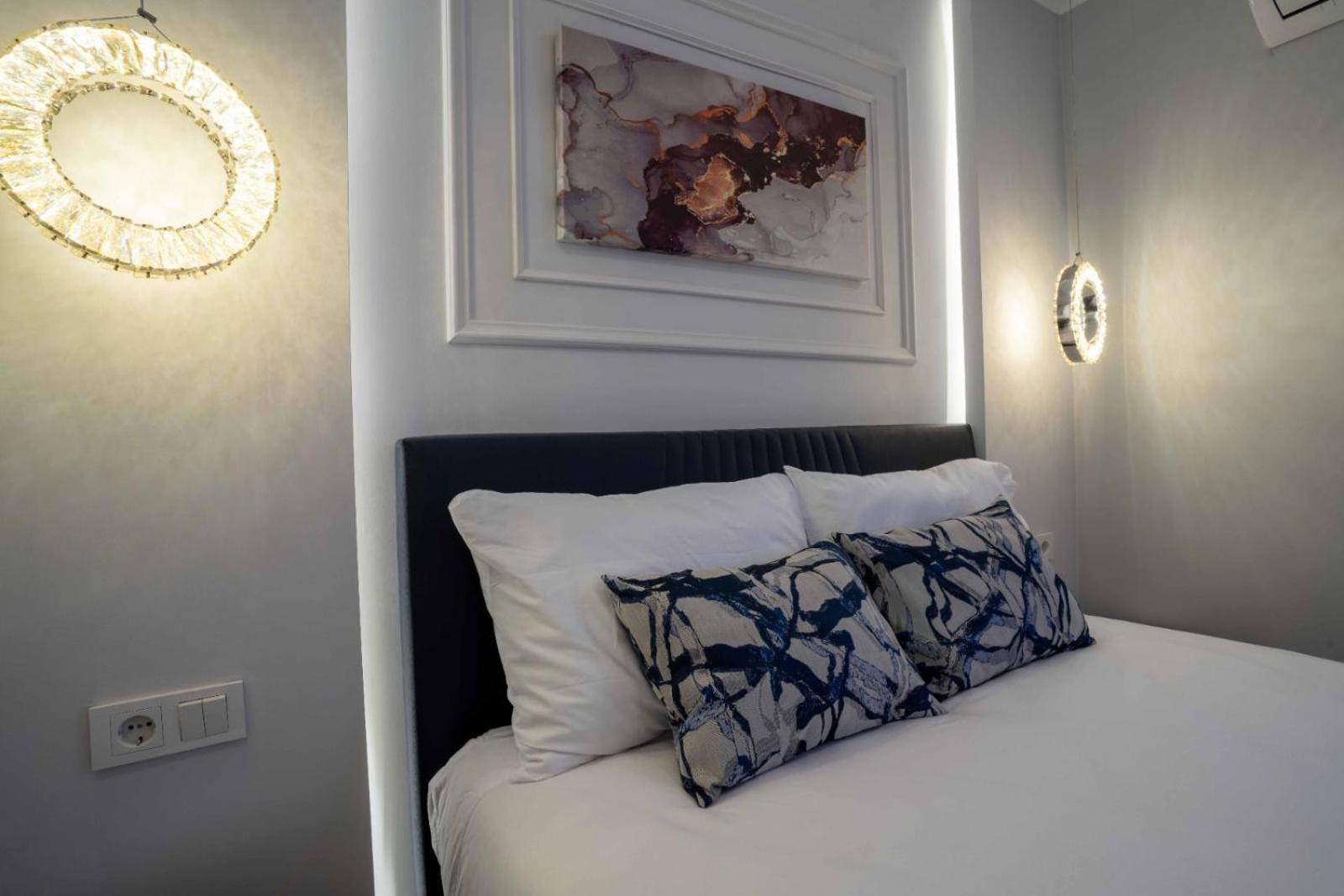 Superior King Suite photo 1