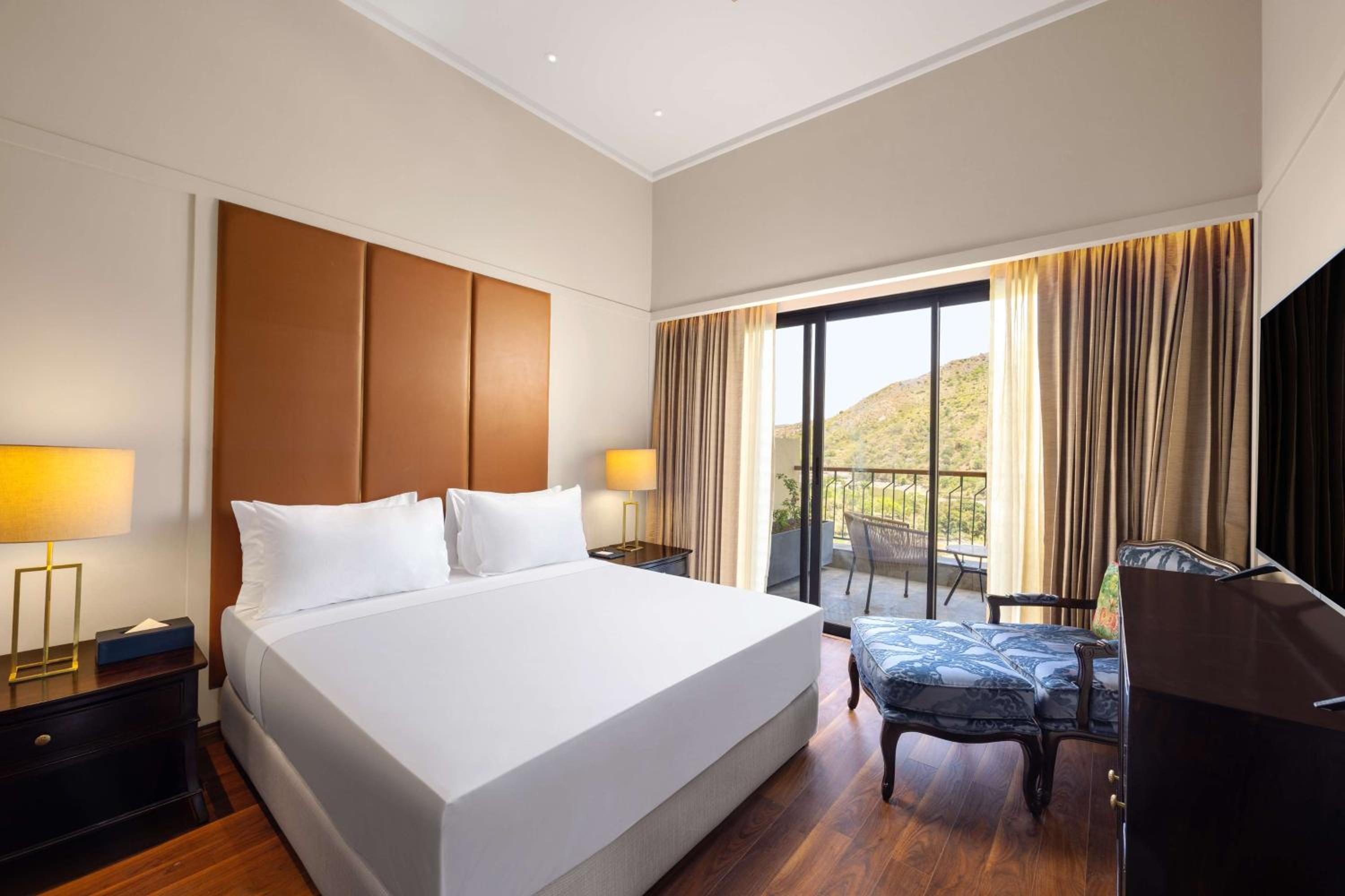 Deluxe Room with Terrace | 15% Off Spa + Happy Hours 1+1 | Early Check-in/Late Check-out (Subject to Availability) photo 1