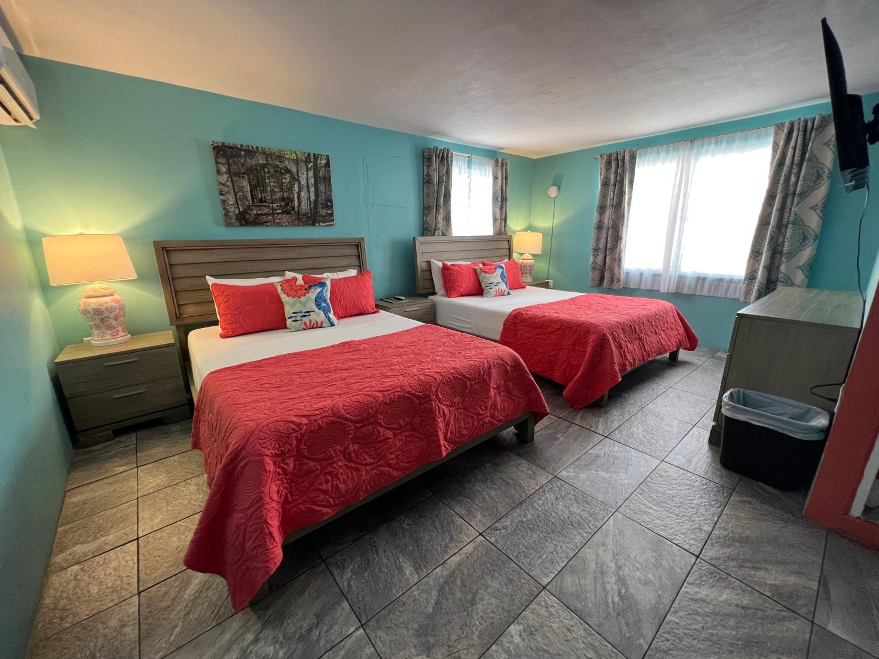 Room 8, Queen Room - Adults Only photo 1