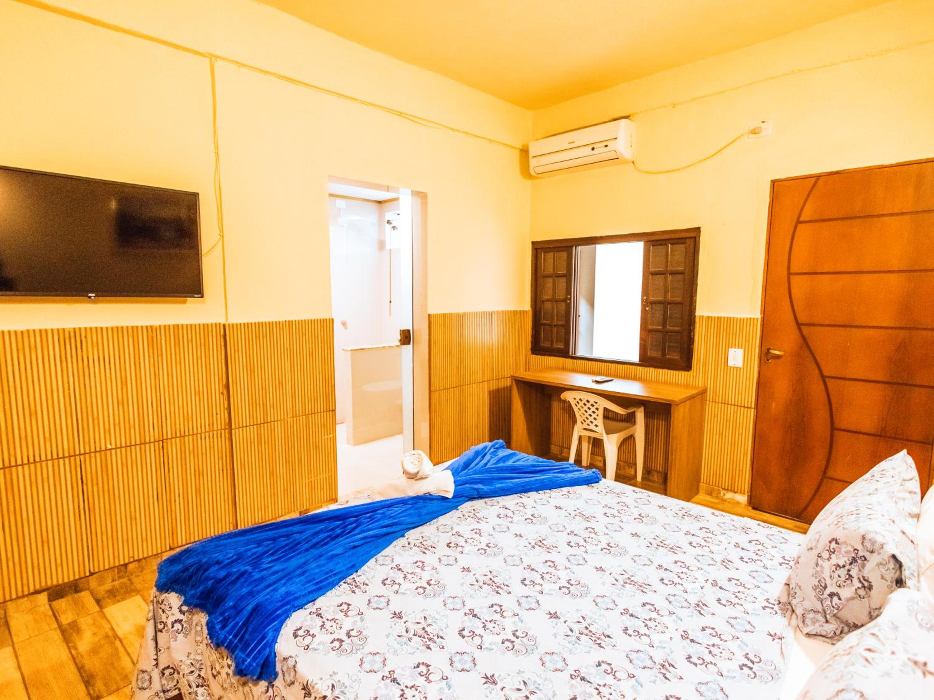 Master Room photo 2