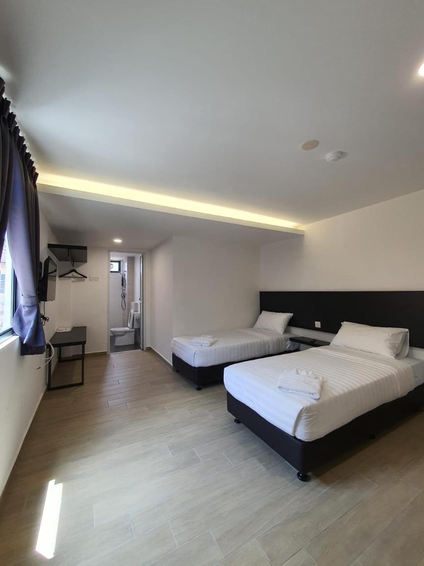 Deluxe Twin Room - Photo 1