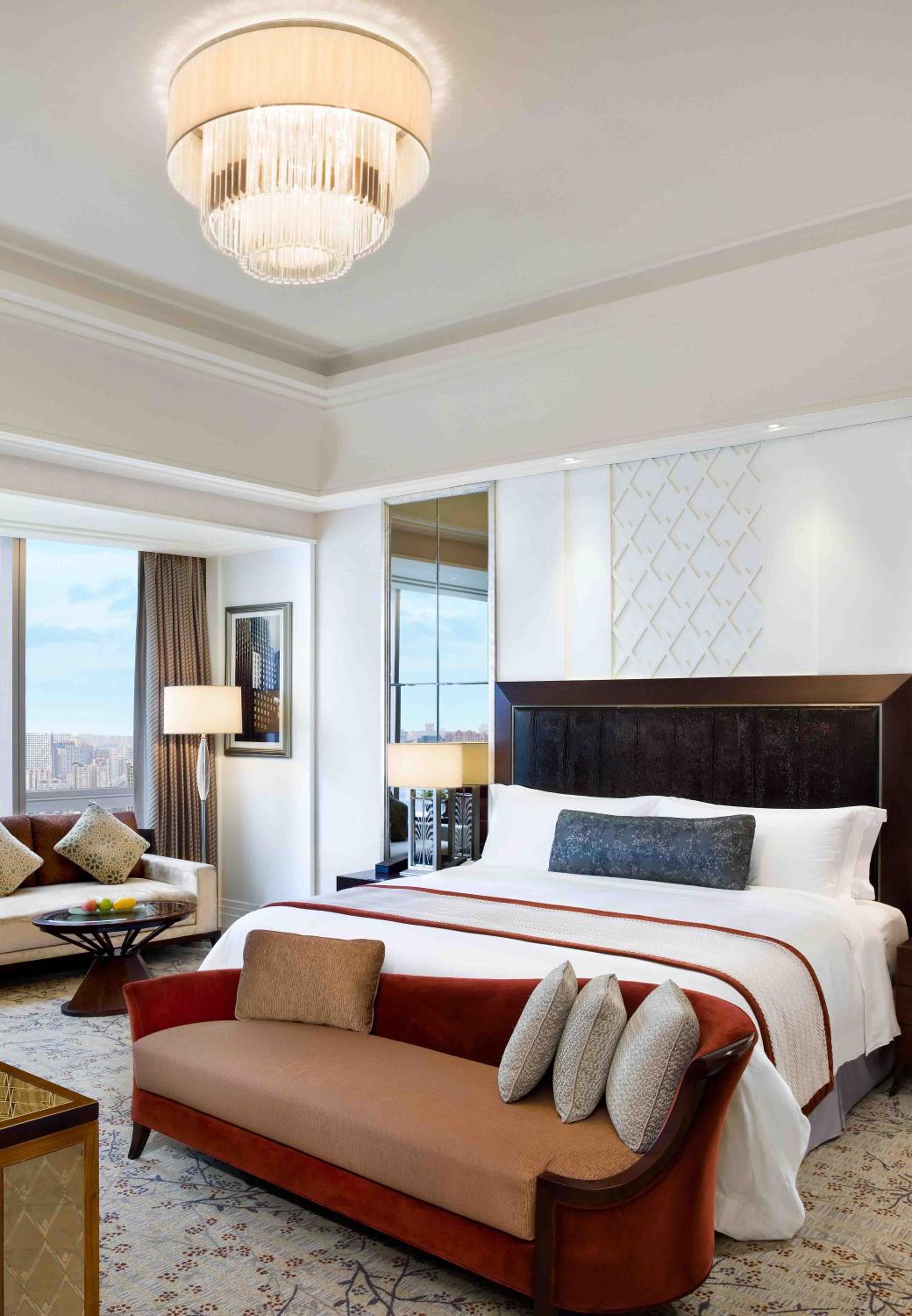 Deluxe King Room with One King Bed (Non Smoking)