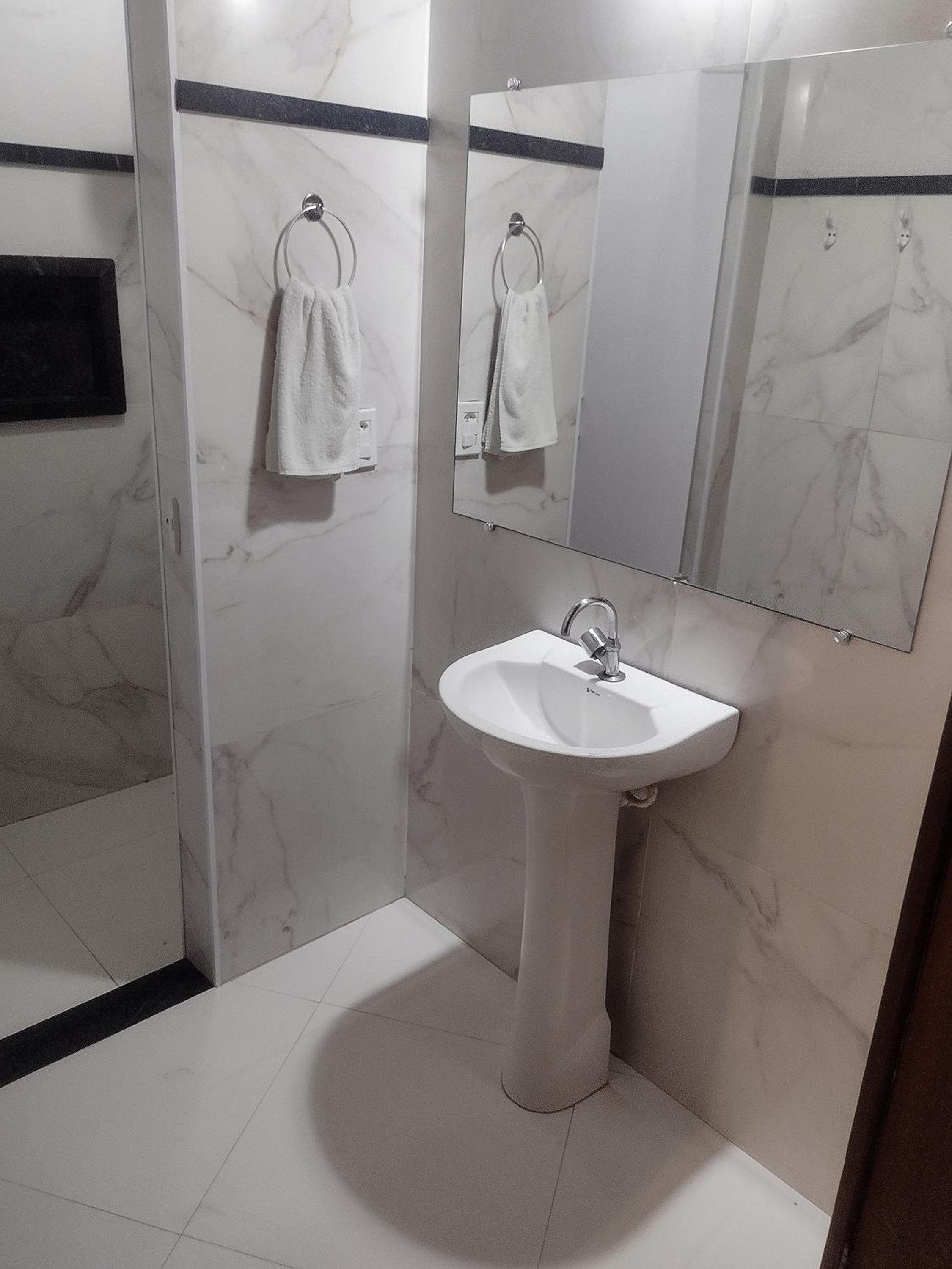Quadruple Room - Photo 5