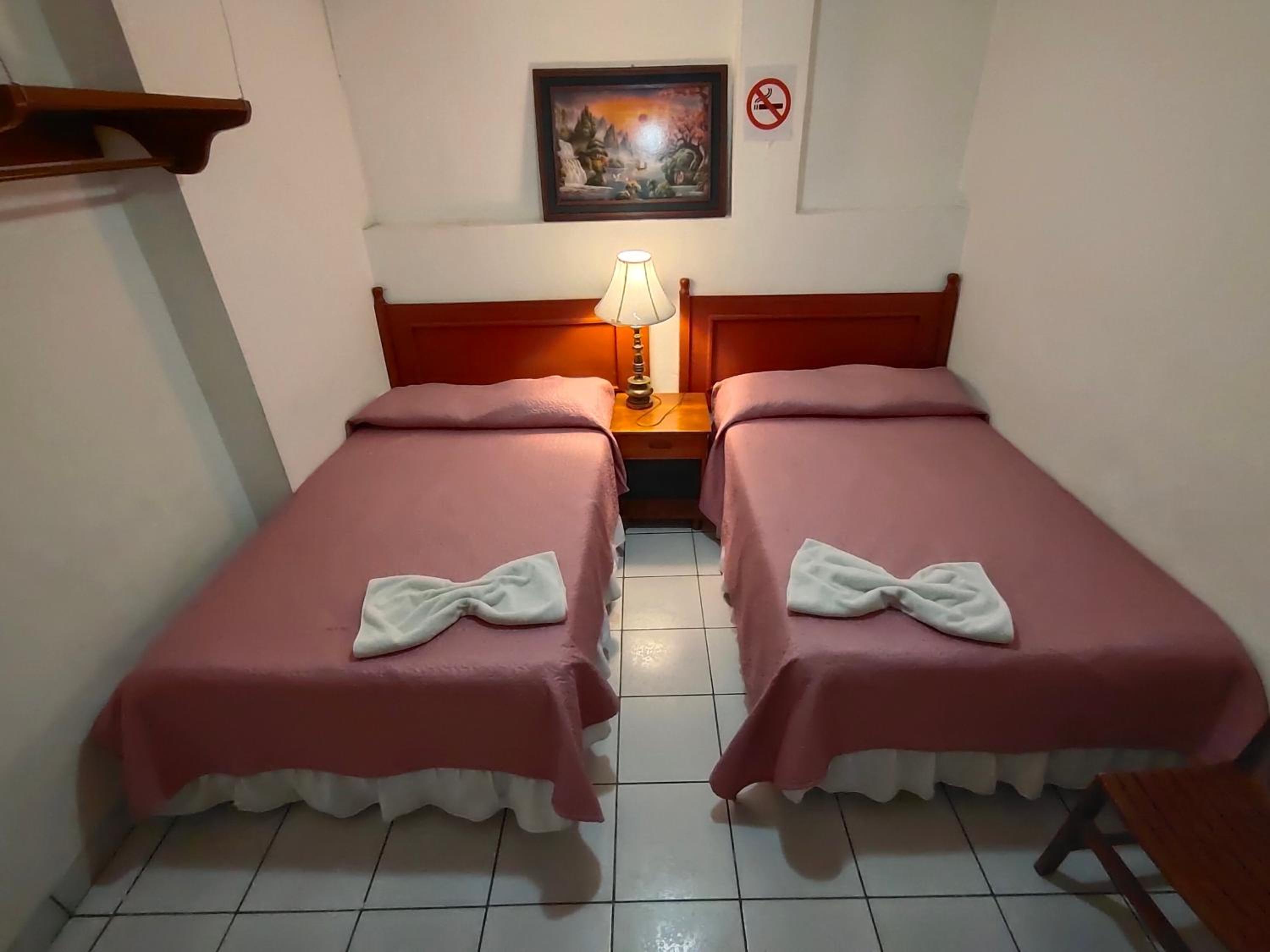 Queen Room with Two Queen Beds photo 1