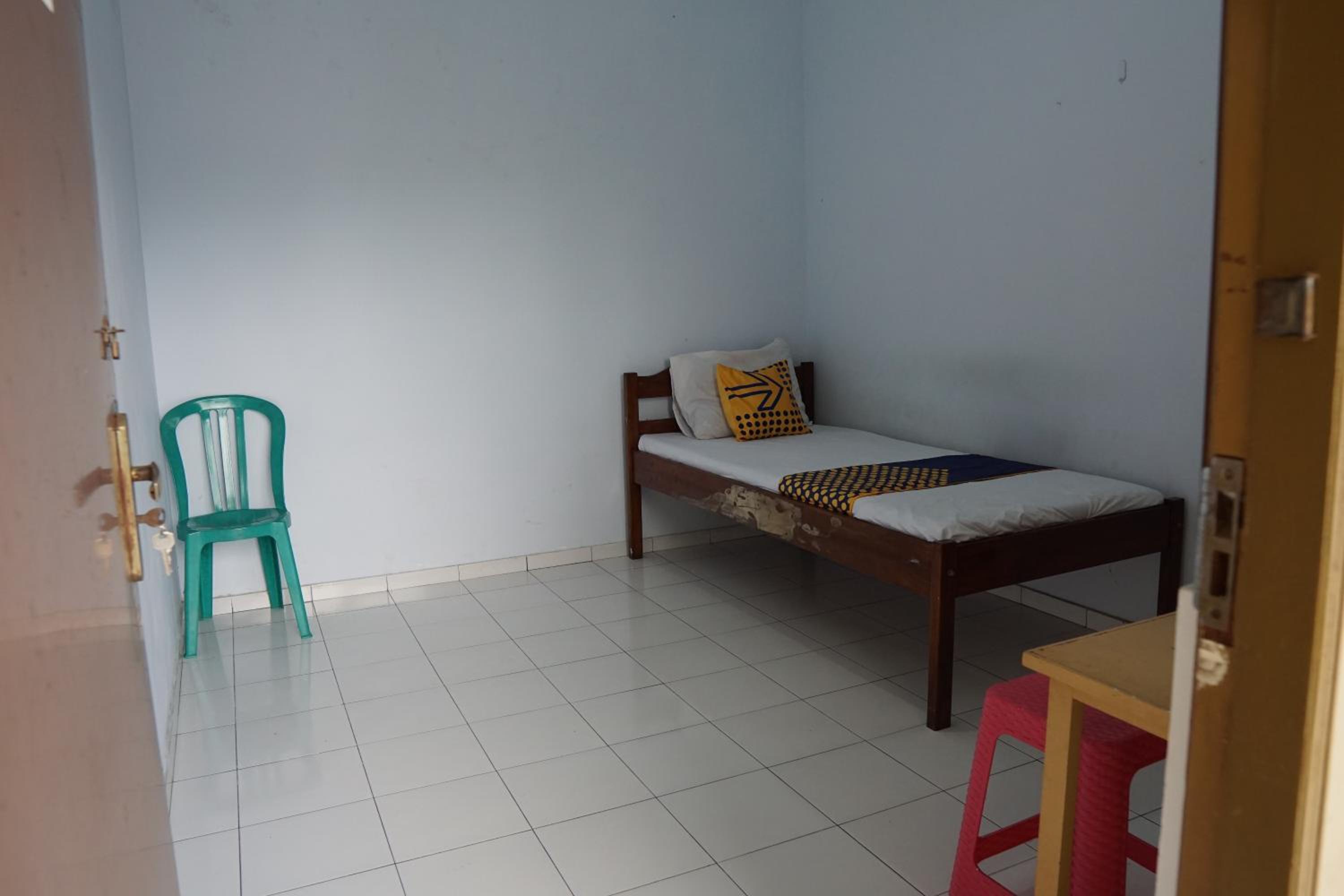 Superior Single Room