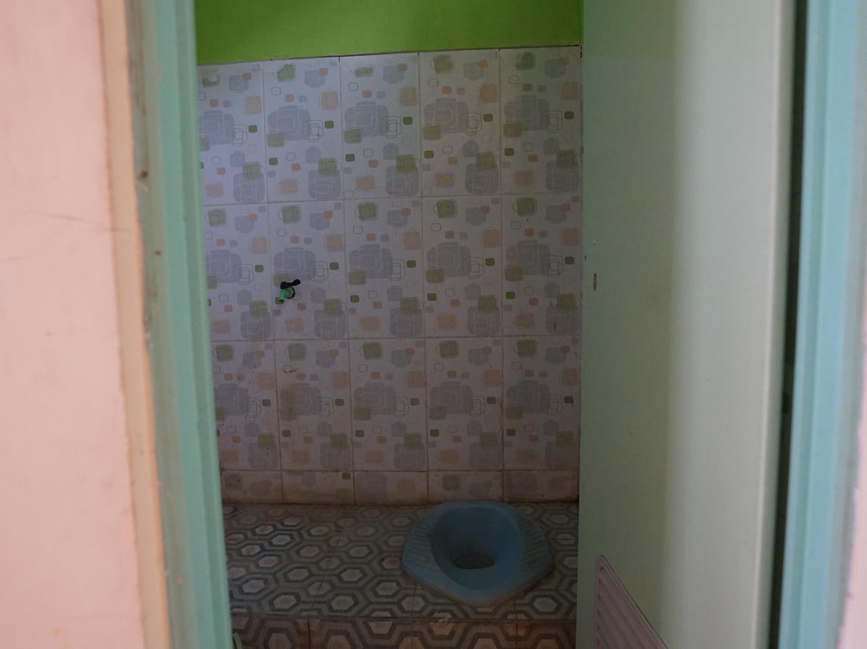 Budget Double Room - Photo 6