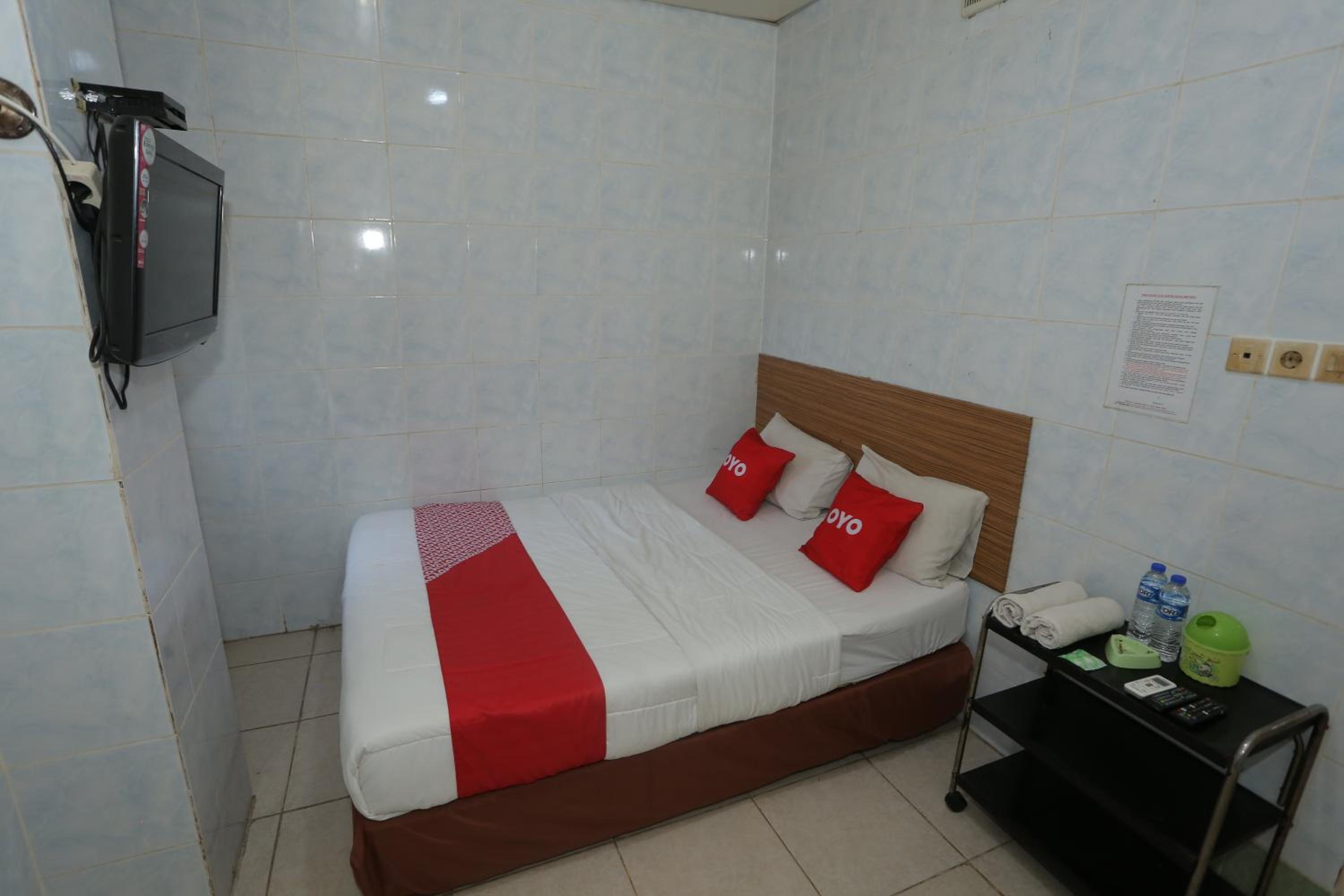 Standard Double Room - Photo 3