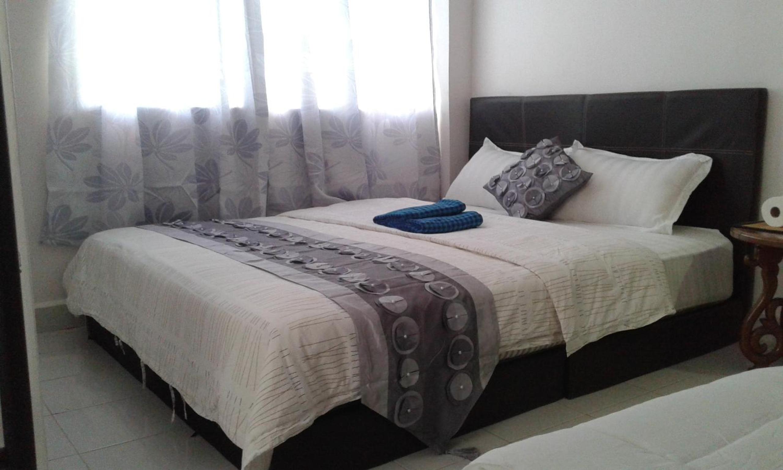 Standard Family Room - Photo 6
