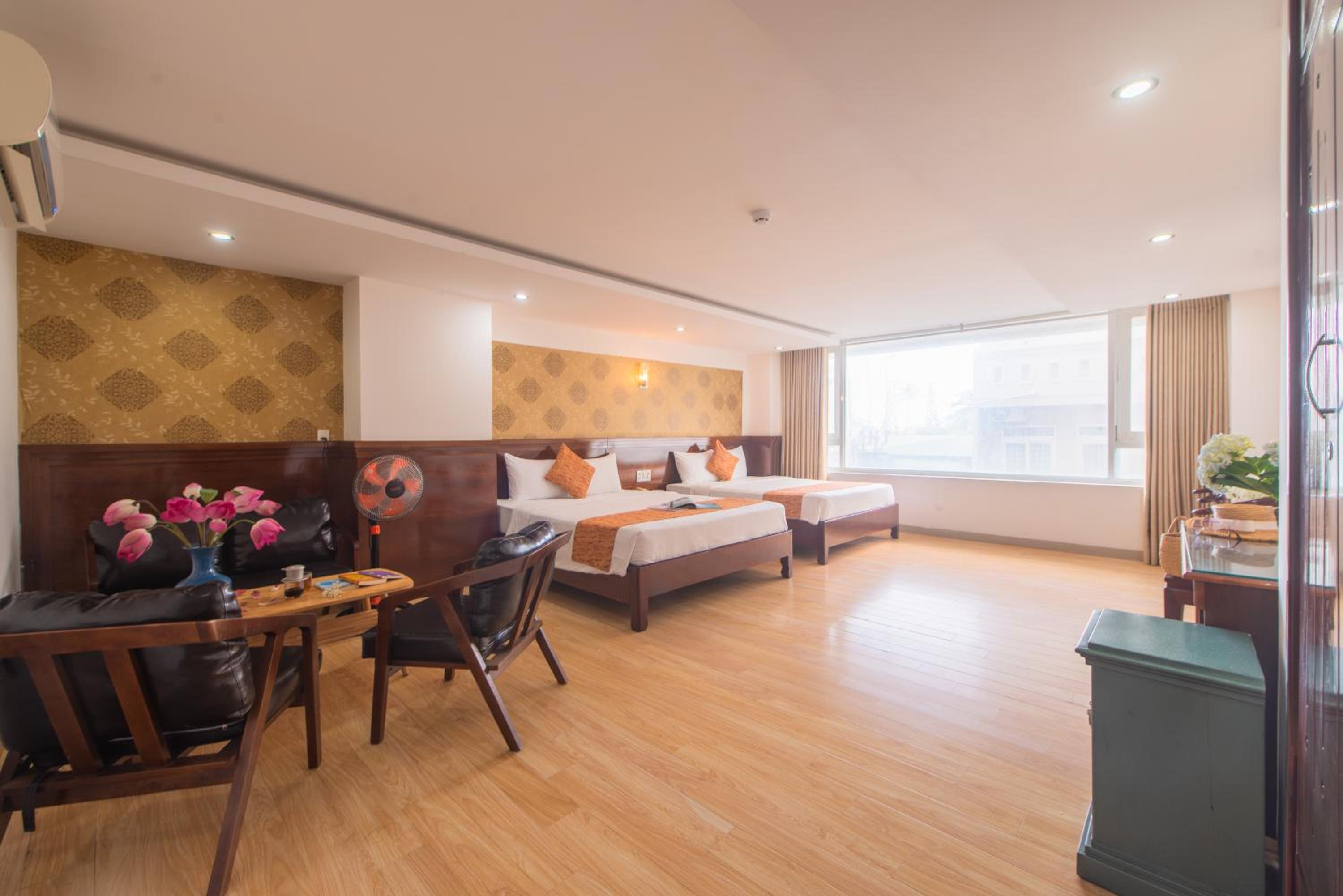 Superior Family Room