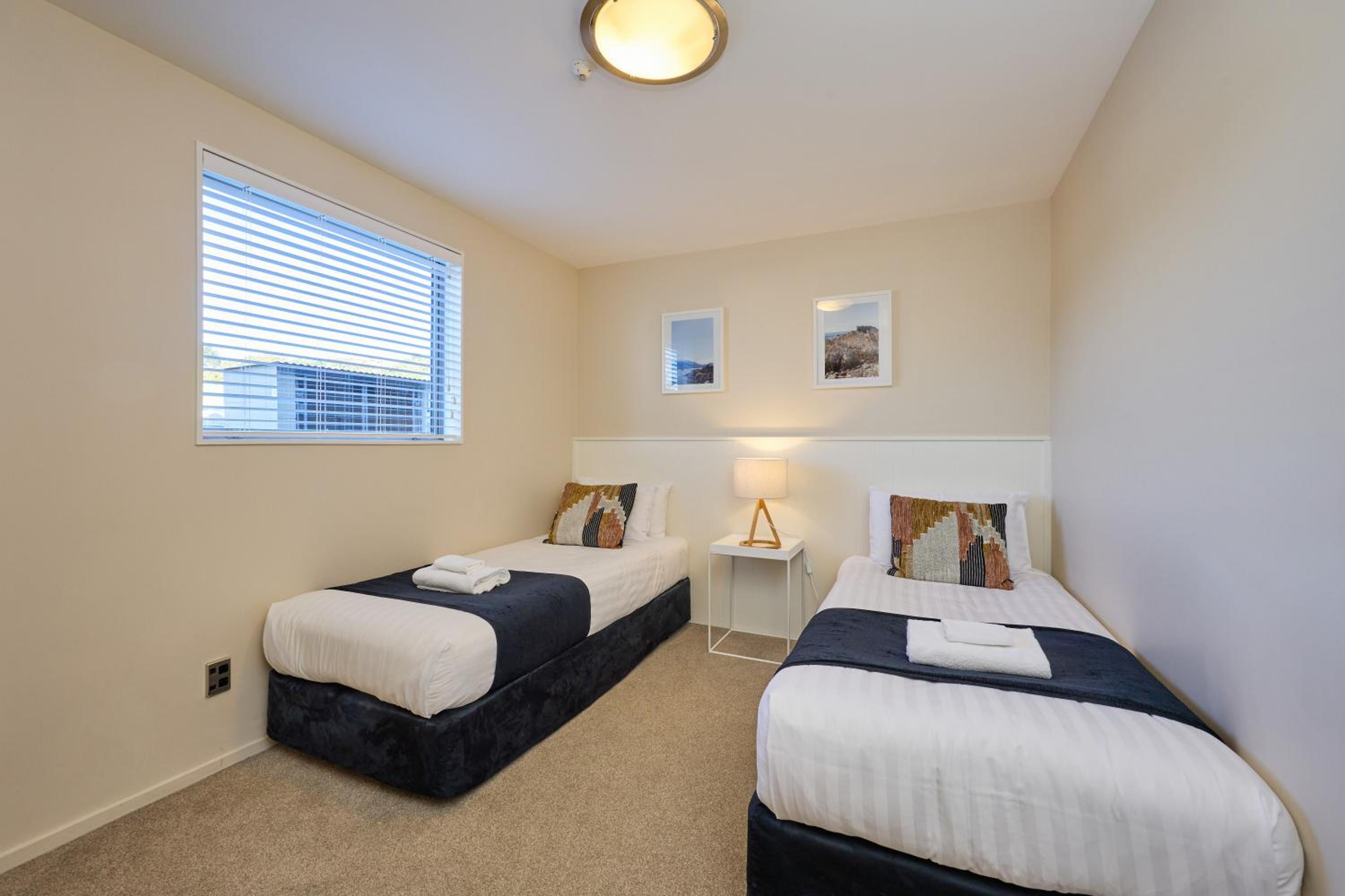 2 Bedroom Ground floor Apartment with Patio - Photo 13