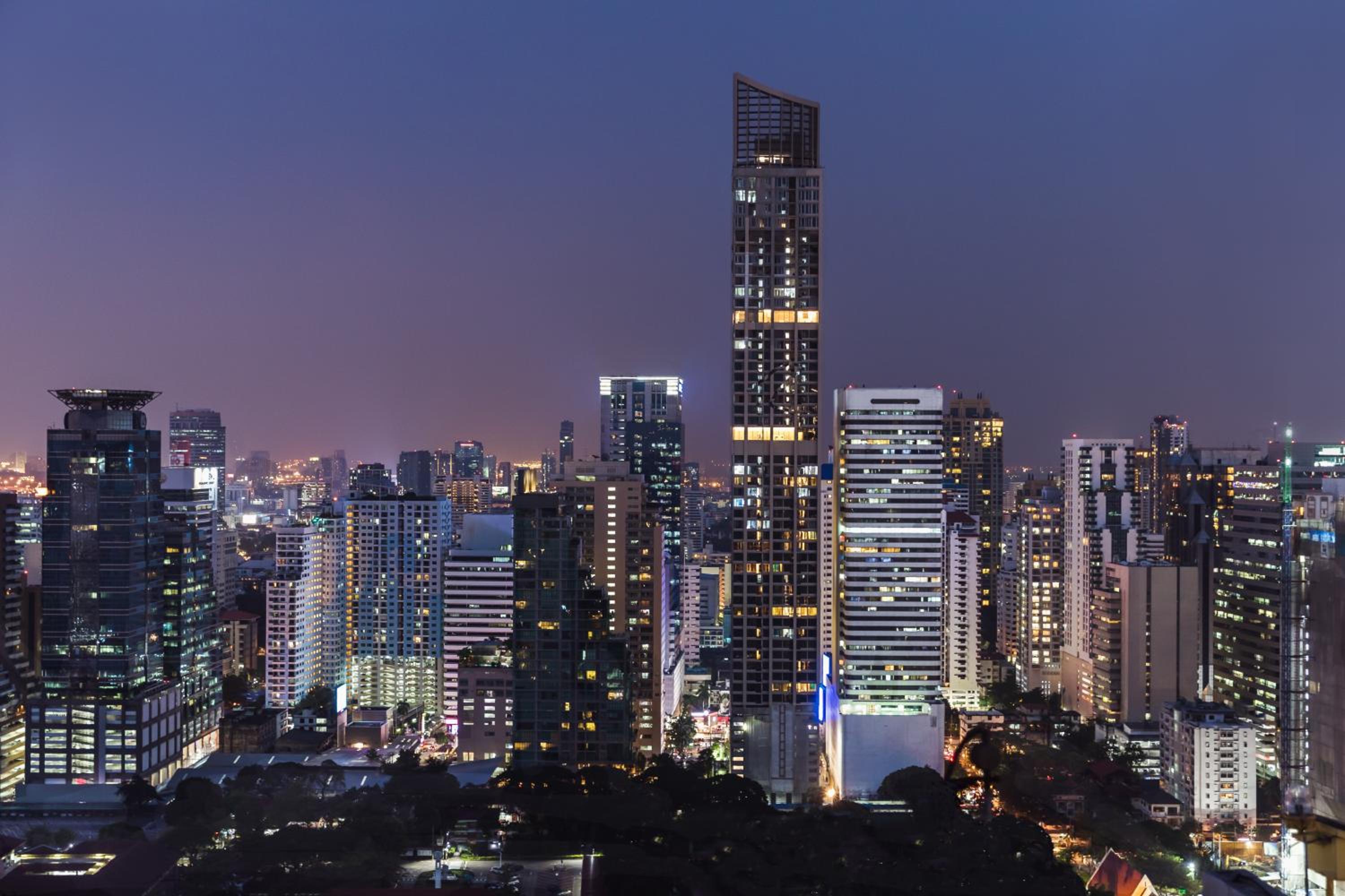 One-Bedroom Savvy King Suite with City View - High Floor photo 3