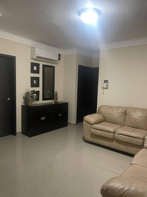 Villa photo 1