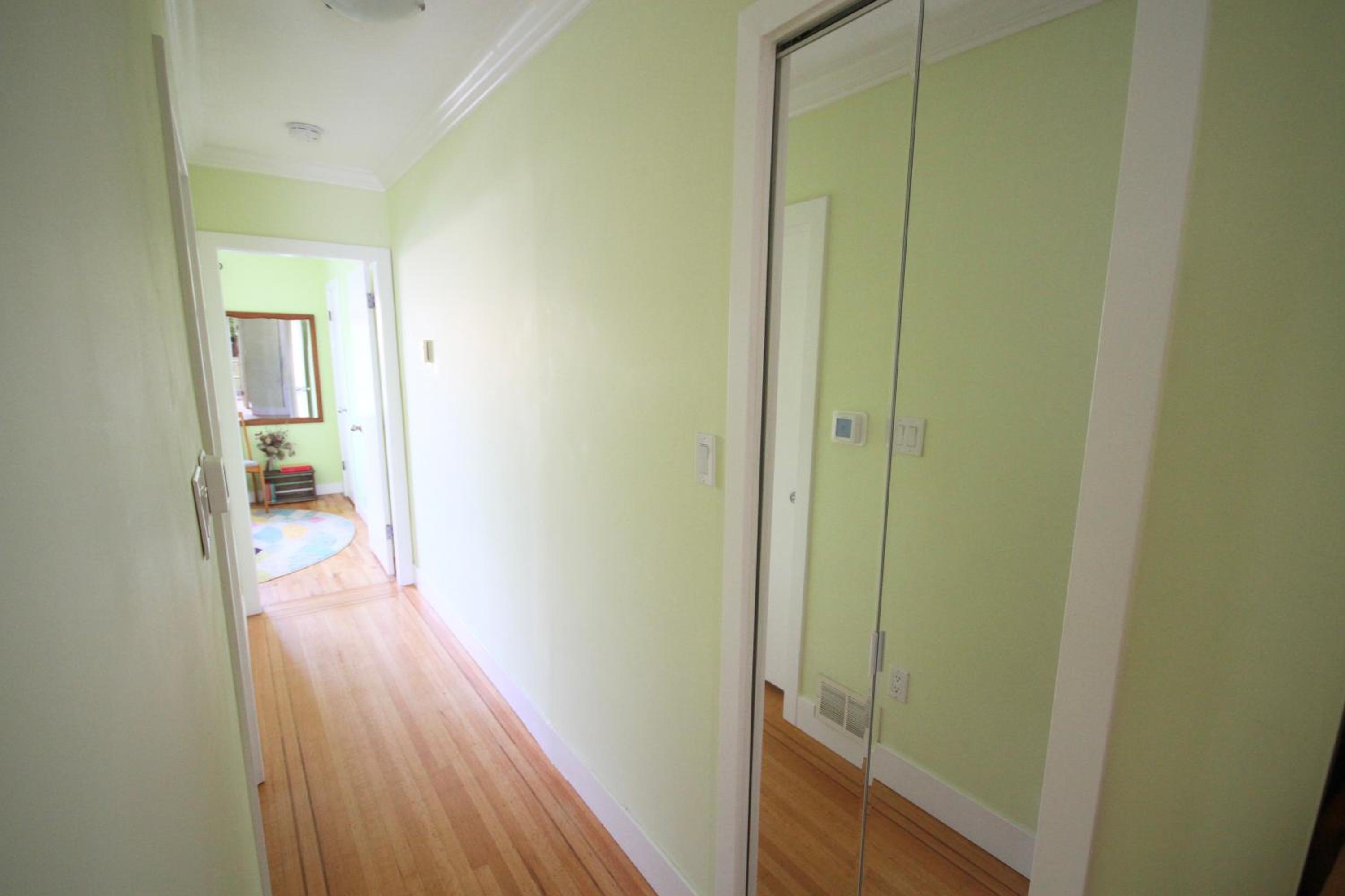 Two-Bedroom House ( Upstairs ) photo 3