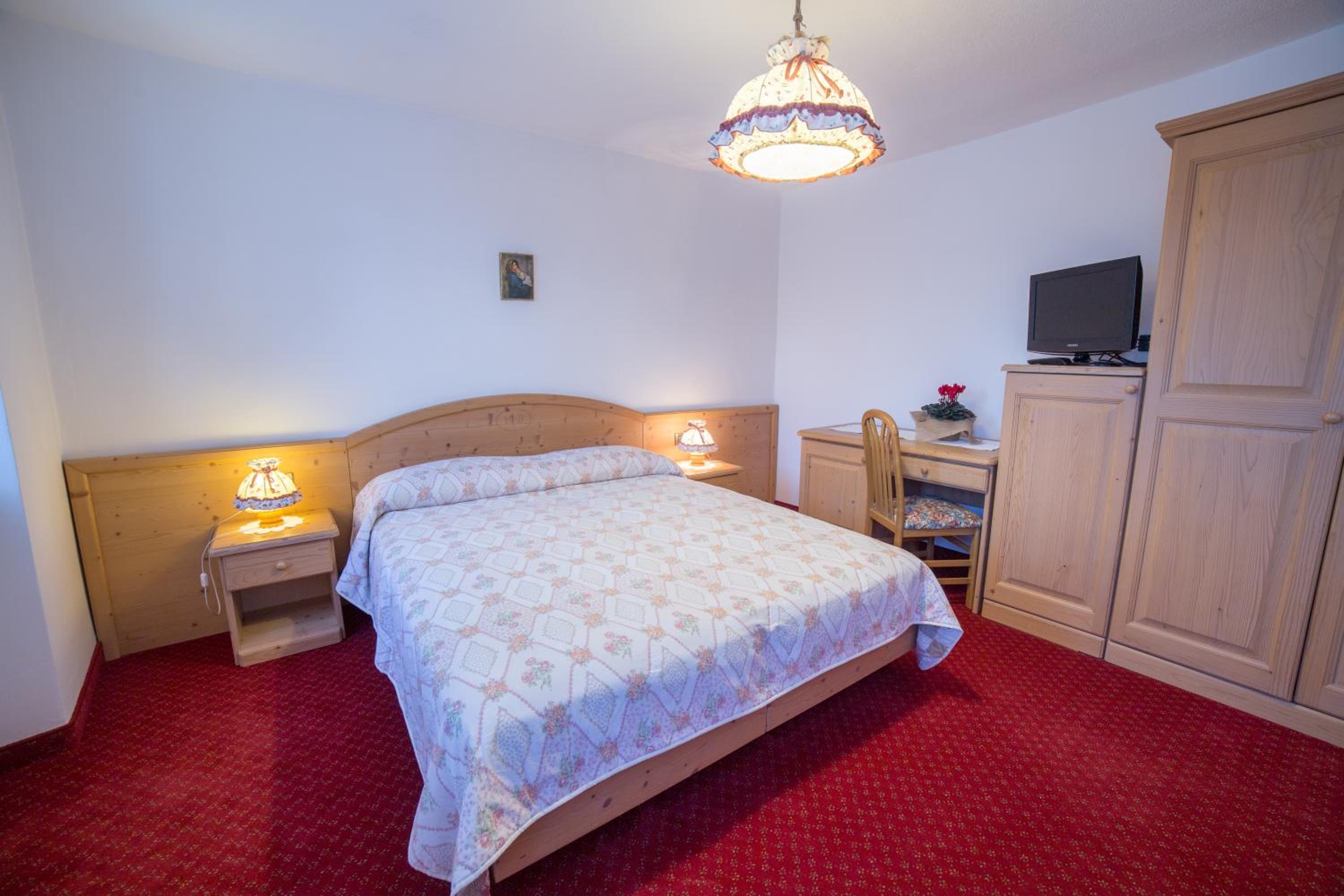 Classic Quadruple Room
