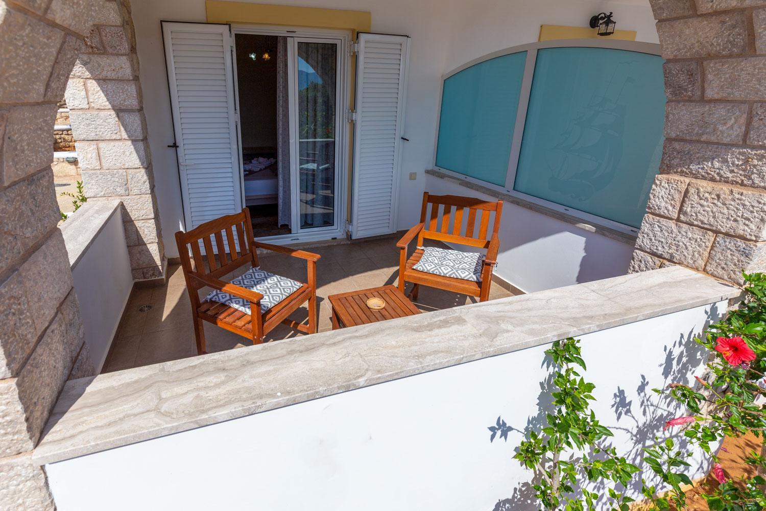Double Room with Partial Sea View - Photo 5