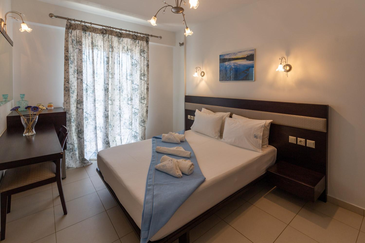 Double Room with Partial Sea View - Photo 4