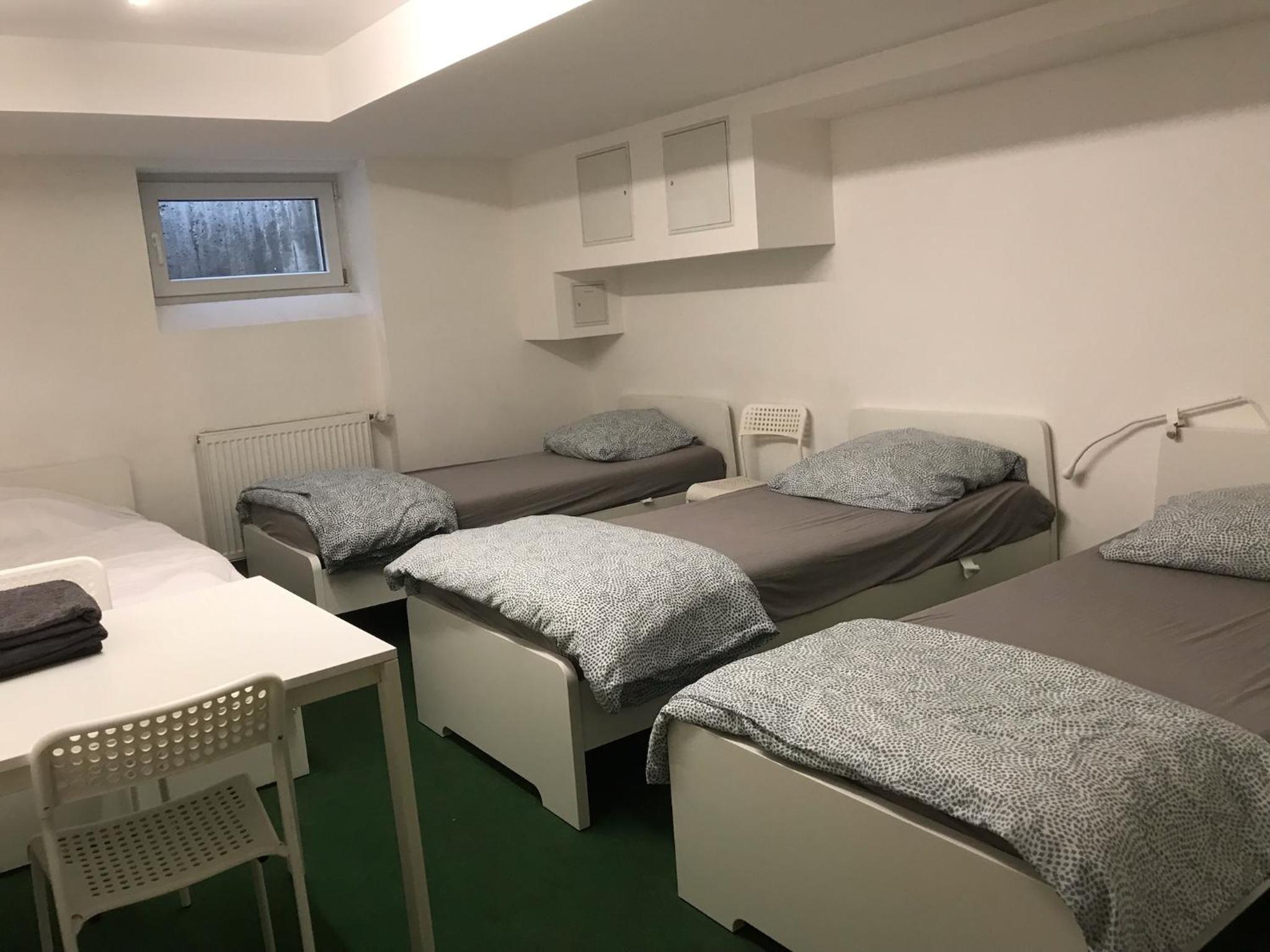 Quadruple Room - Photo 5