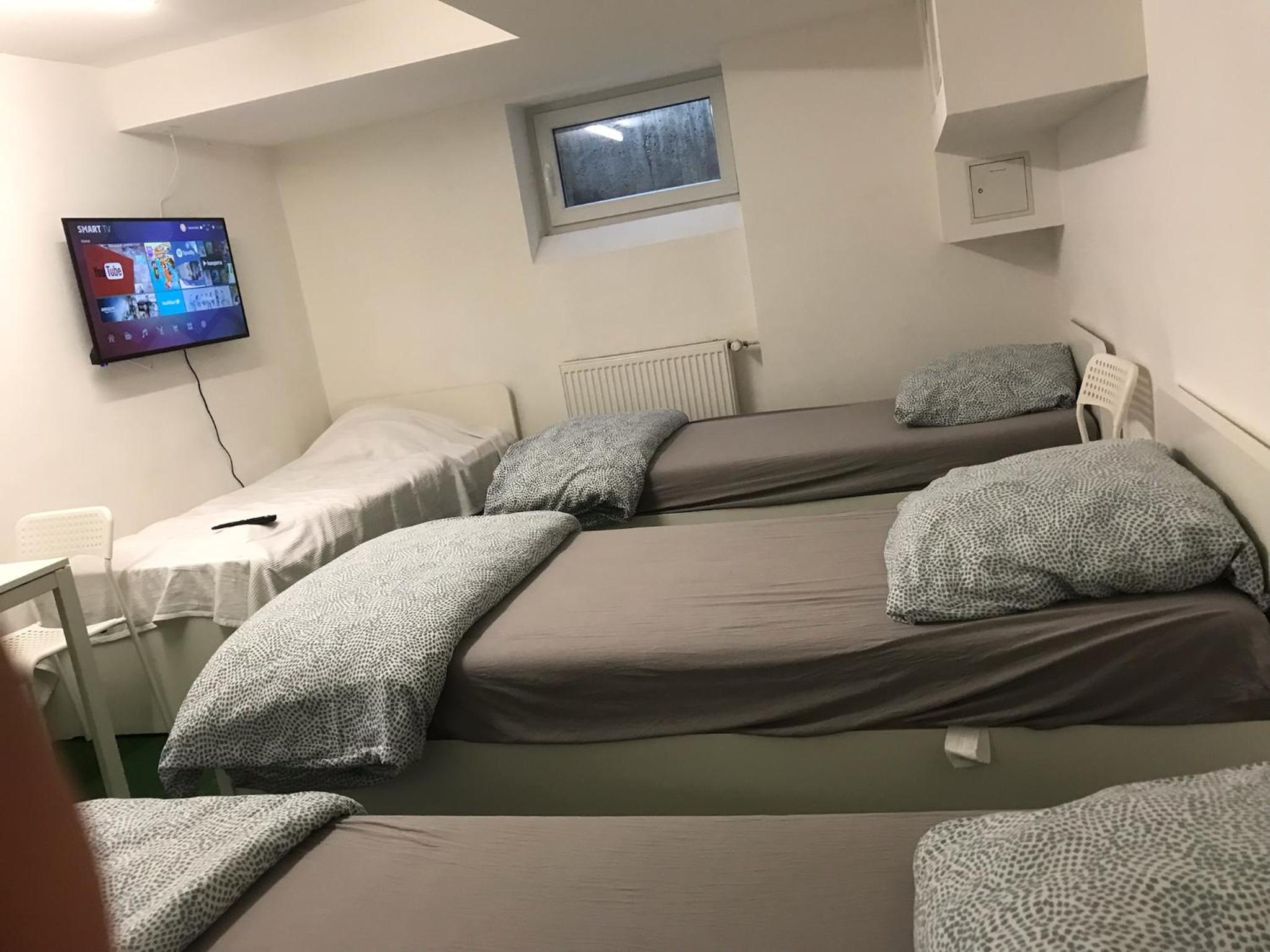 Quadruple Room - Photo 4