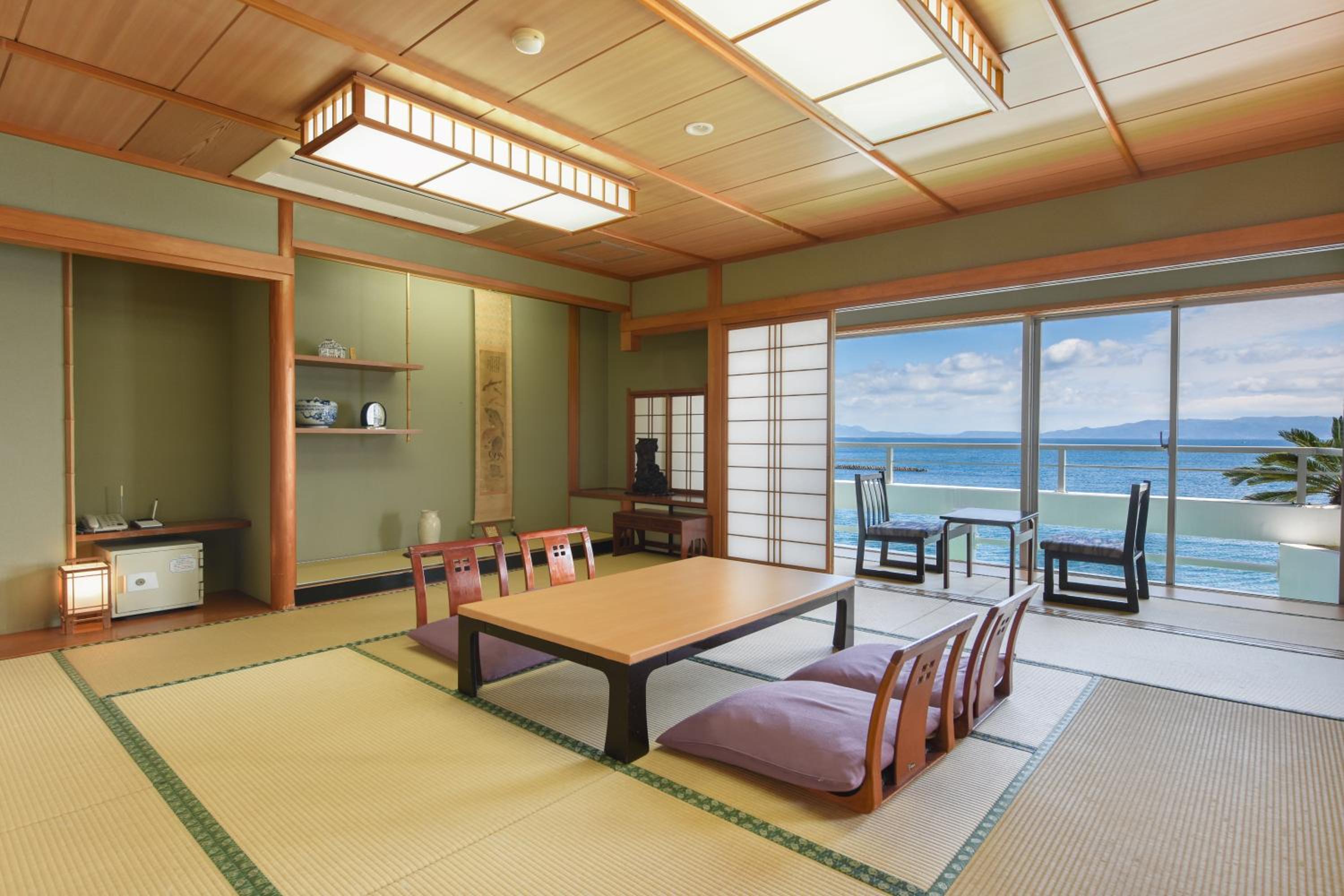 Japanese-Style Room with Sea View photo 3