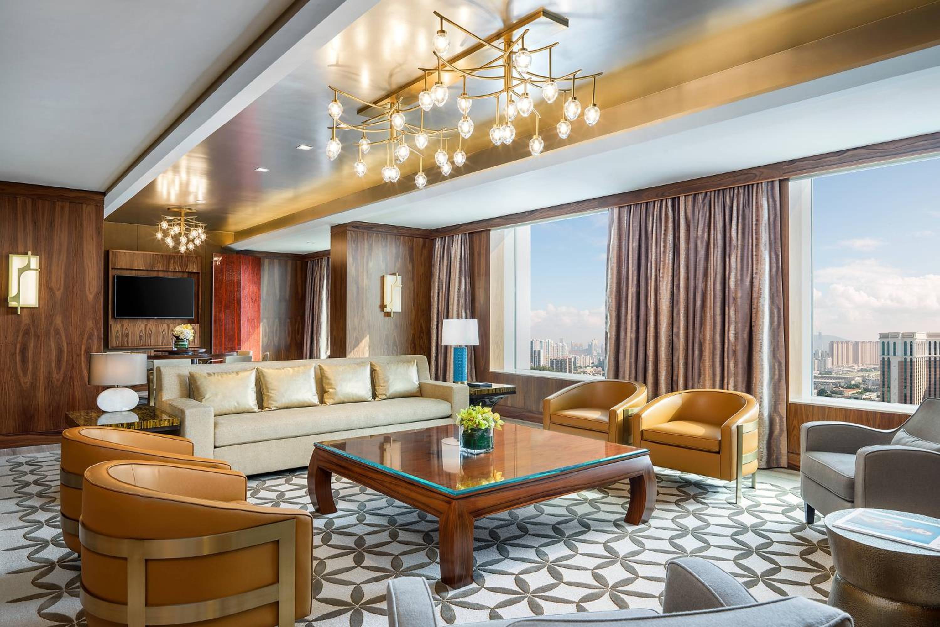 Three Bedroom Presidential Suite (Non Smoking) photo 2