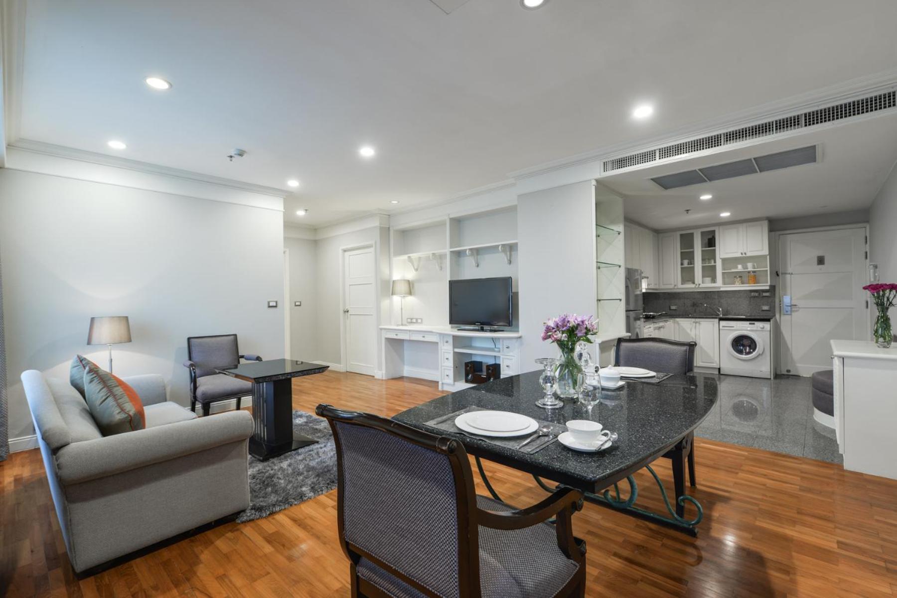 Two-Bedroom Suite with Two Bathrooms photo 3