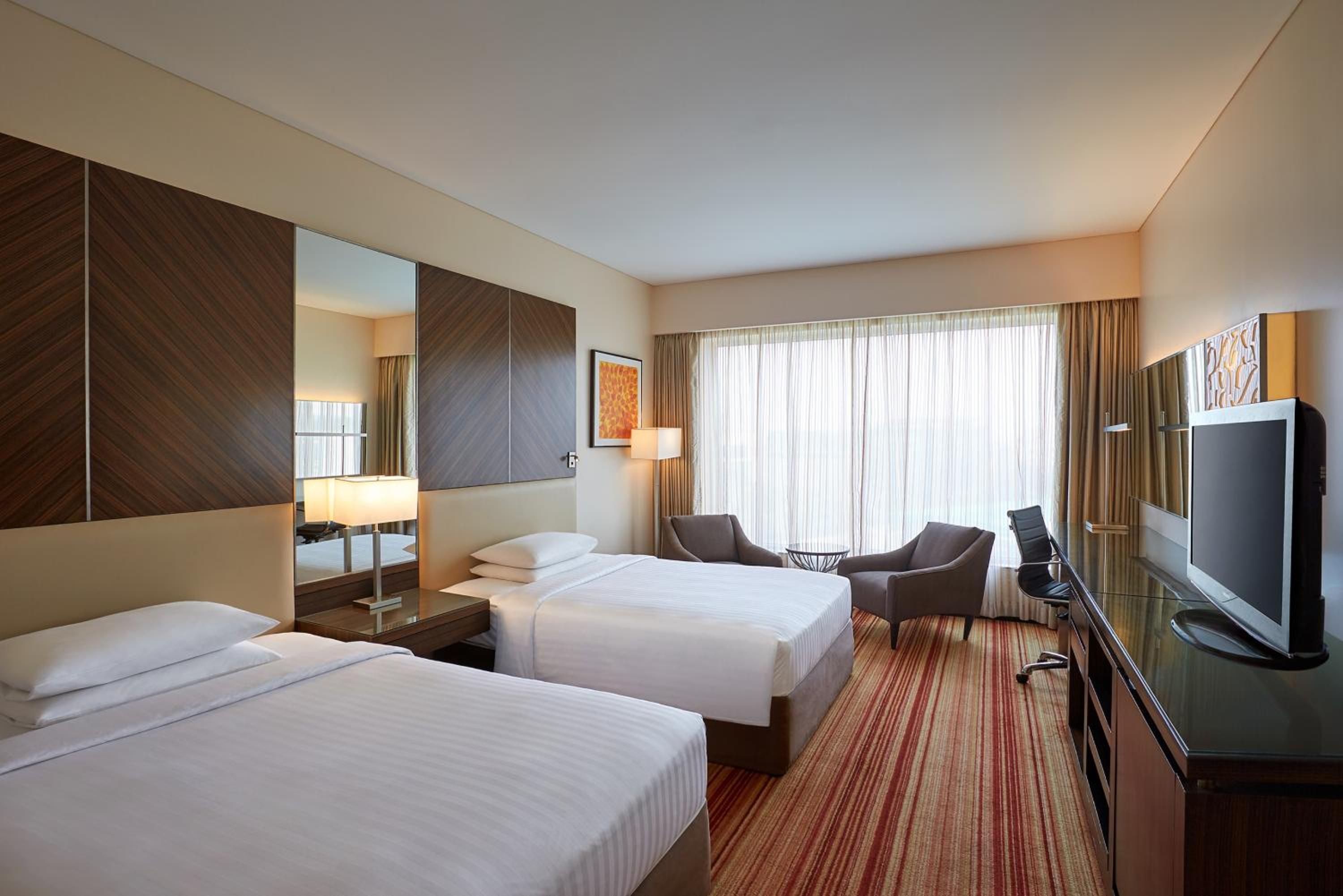 Executive Twin Room with Executive Lounge Access - 15% off on Spa and 20% off on Laundry - Photo 8