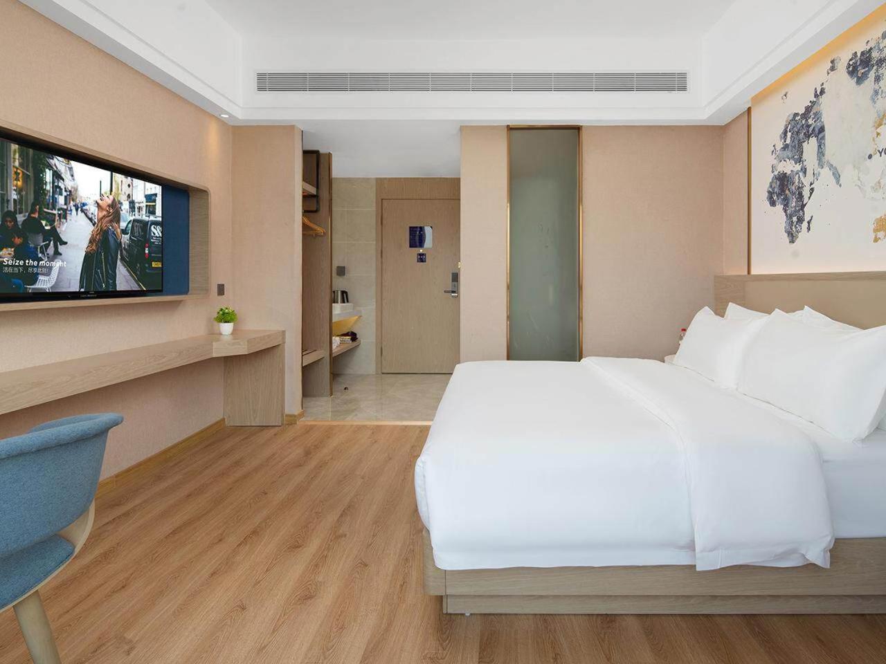 Light Double Room