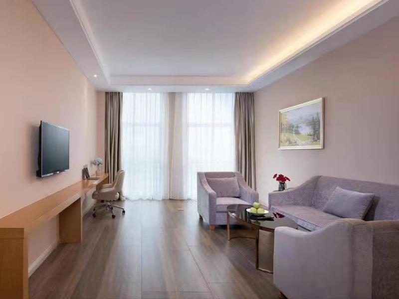 Deluxe Suite photo 1