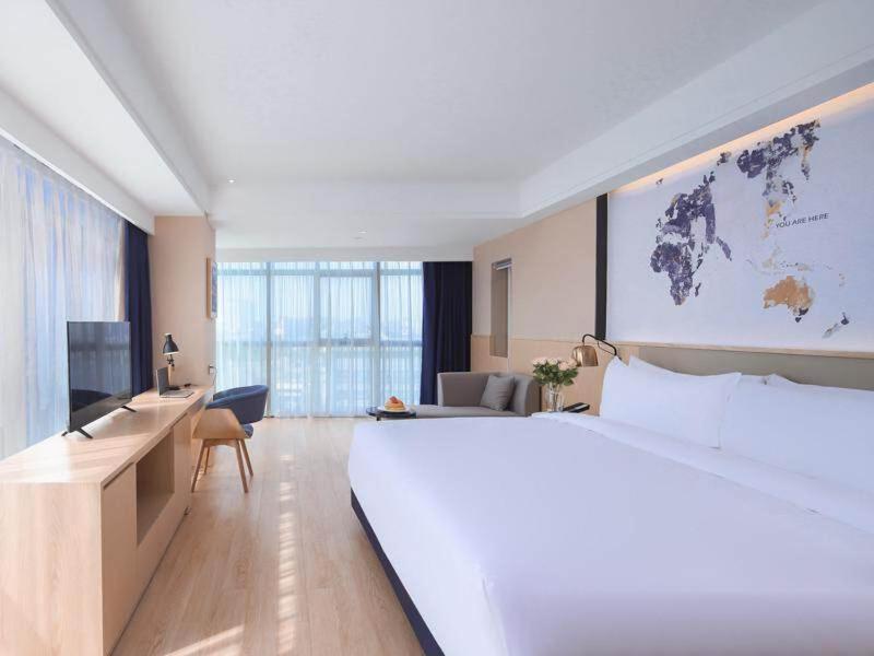 Honorable Double Room with City View