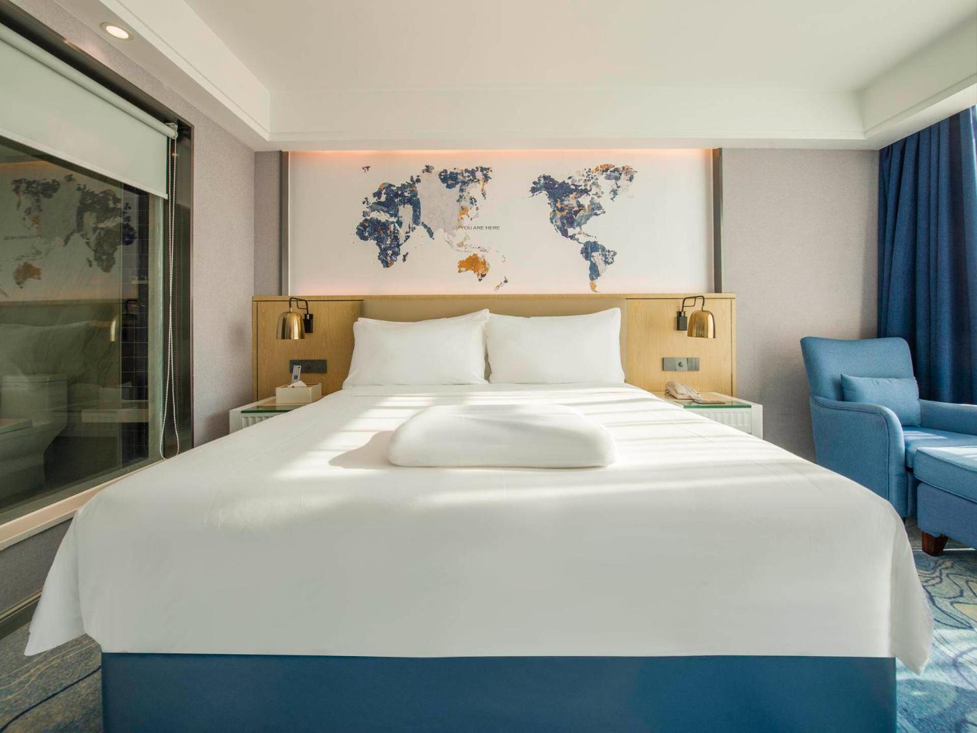 Light Double Room